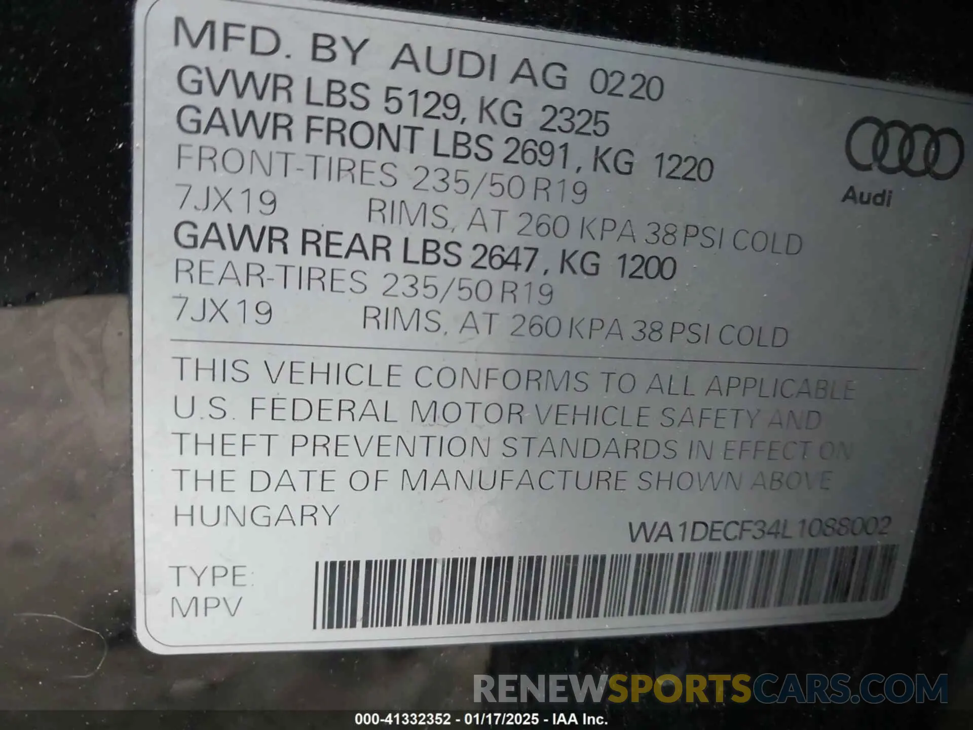 9 Photograph of a damaged car WA1DECF34L1088002 AUDI Q3 2020
