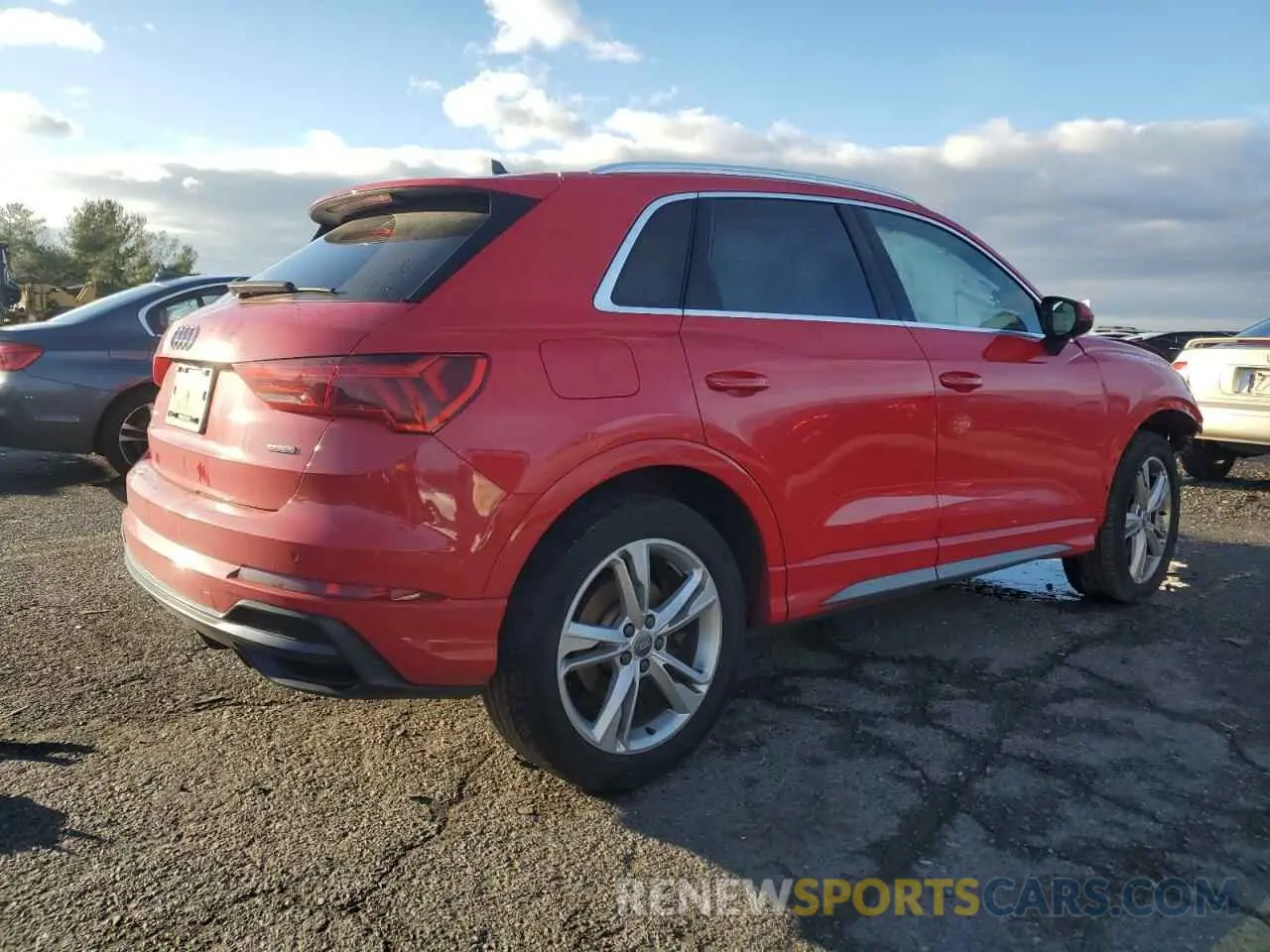 3 Photograph of a damaged car WA1DECF35L1012837 AUDI Q3 2020