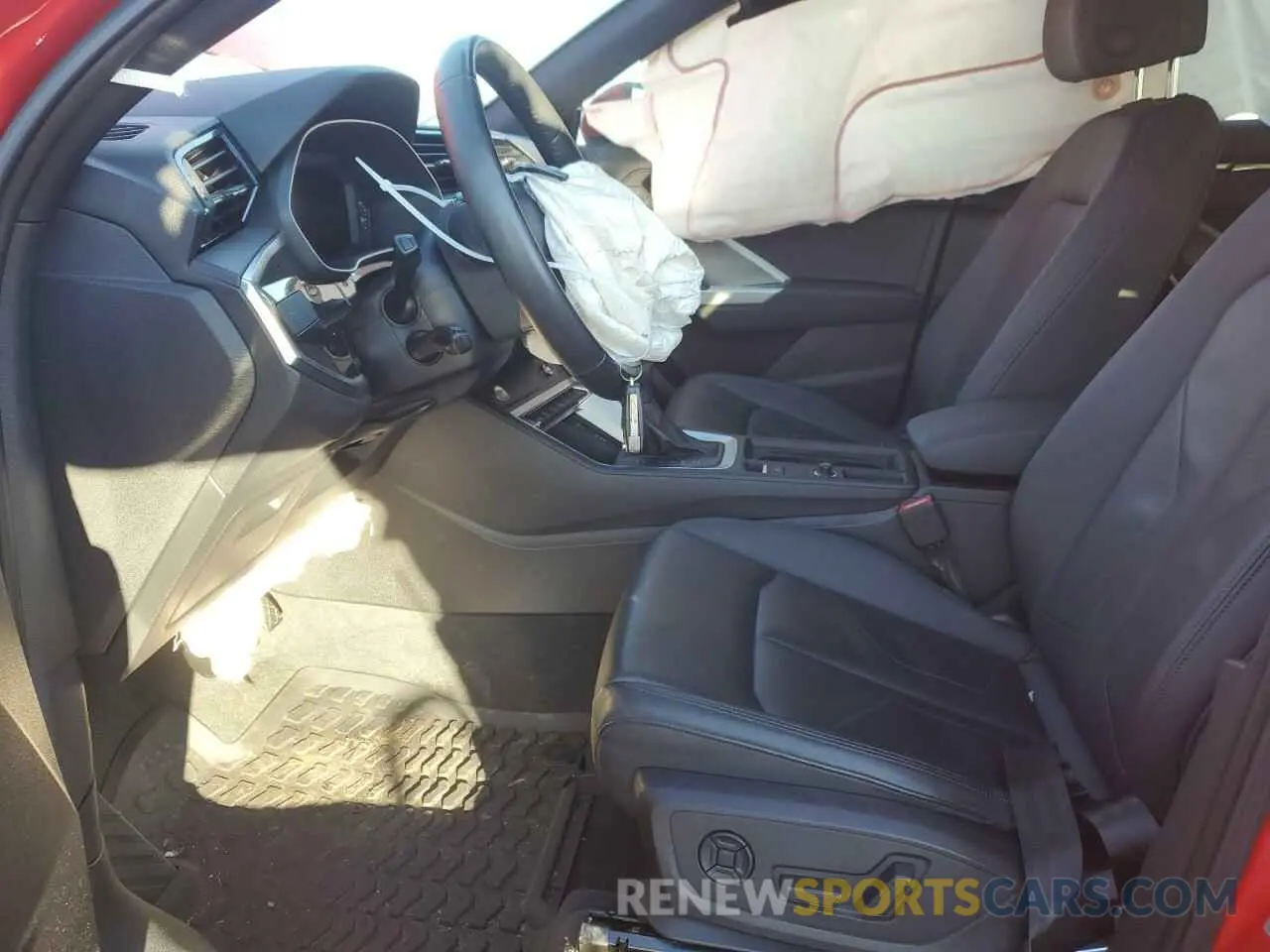 7 Photograph of a damaged car WA1DECF35L1012837 AUDI Q3 2020