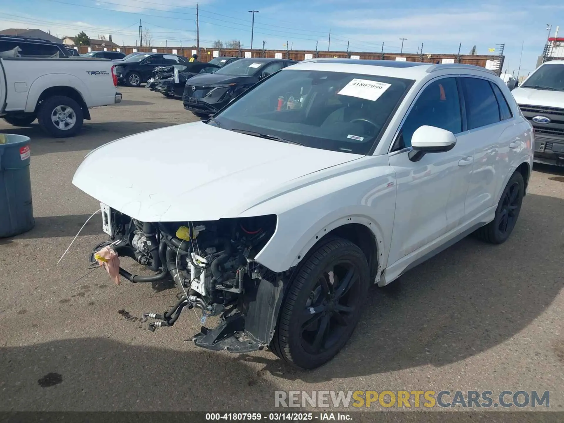 2 Photograph of a damaged car WA1DECF35L1073234 AUDI Q3 2020