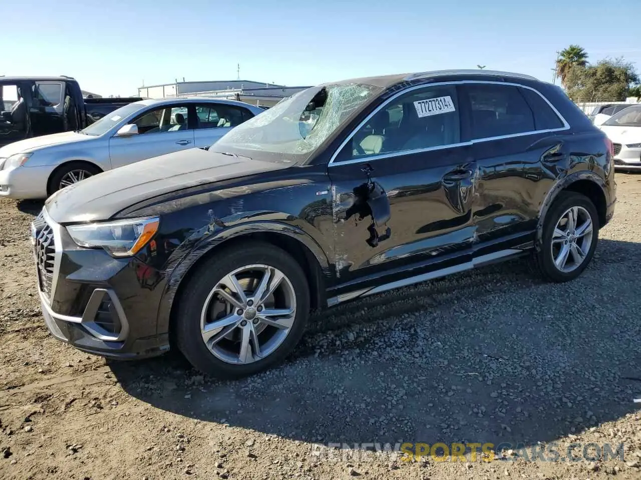1 Photograph of a damaged car WA1DECF35L1116468 AUDI Q3 2020