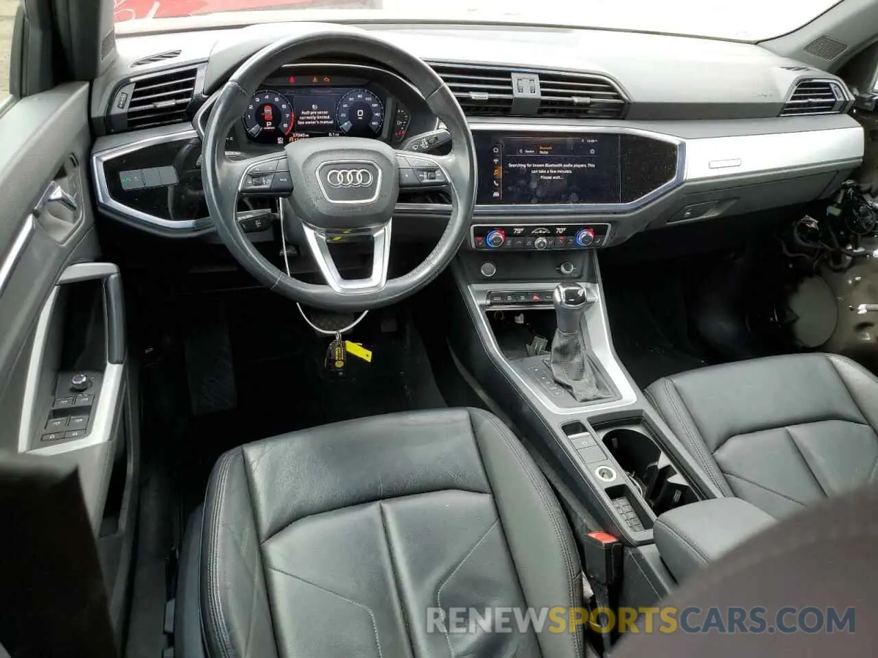 8 Photograph of a damaged car WA1DECF36L1020574 AUDI Q3 2020
