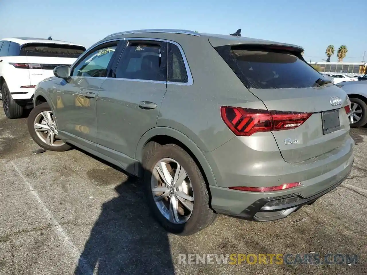 3 Photograph of a damaged car WA1DECF36L1046088 AUDI Q3 2020