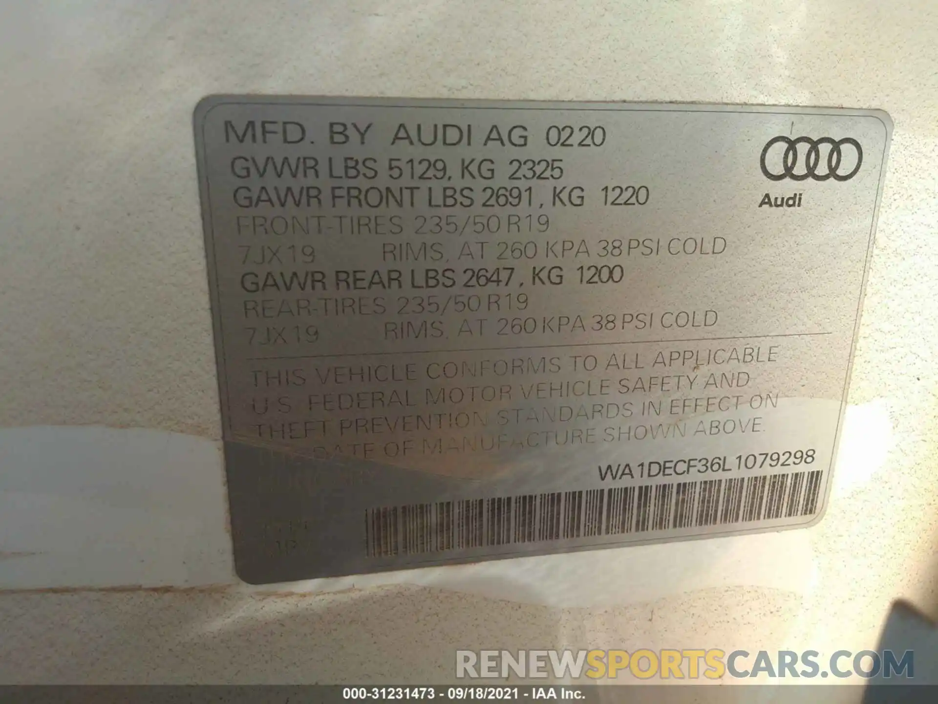 9 Photograph of a damaged car WA1DECF36L1079298 AUDI Q3 2020