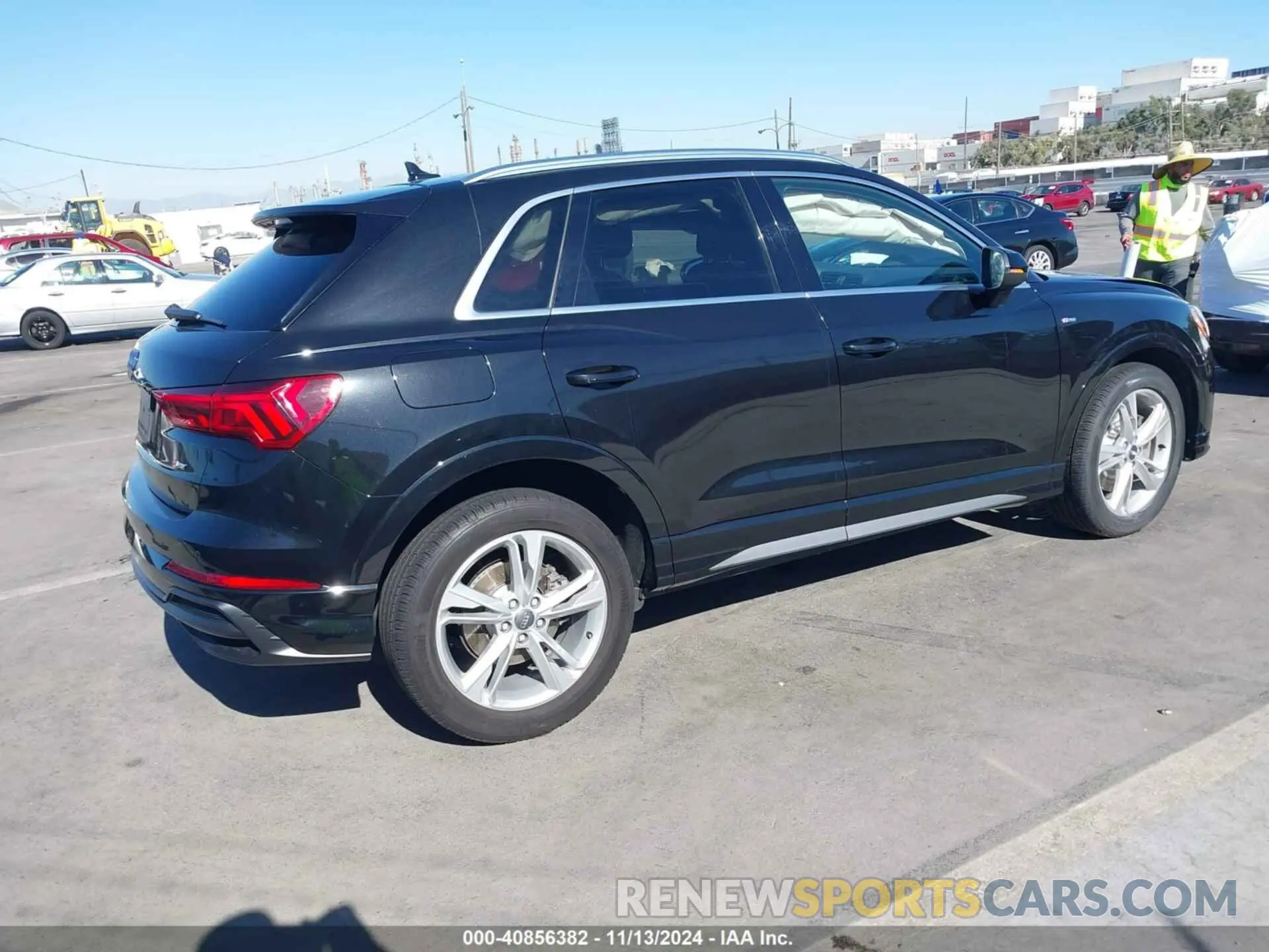 4 Photograph of a damaged car WA1DECF36L1109304 AUDI Q3 2020