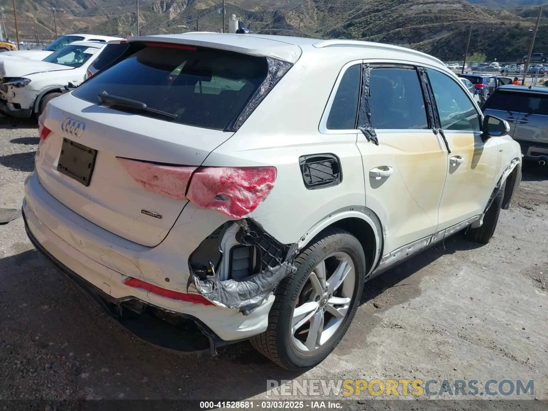 6 Photograph of a damaged car WA1DECF37L1012192 AUDI Q3 2020
