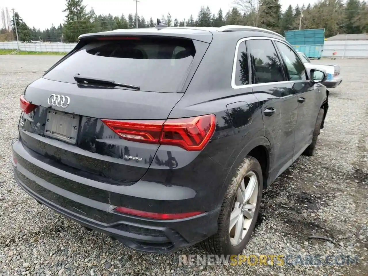 4 Photograph of a damaged car WA1DECF37L1041112 AUDI Q3 2020