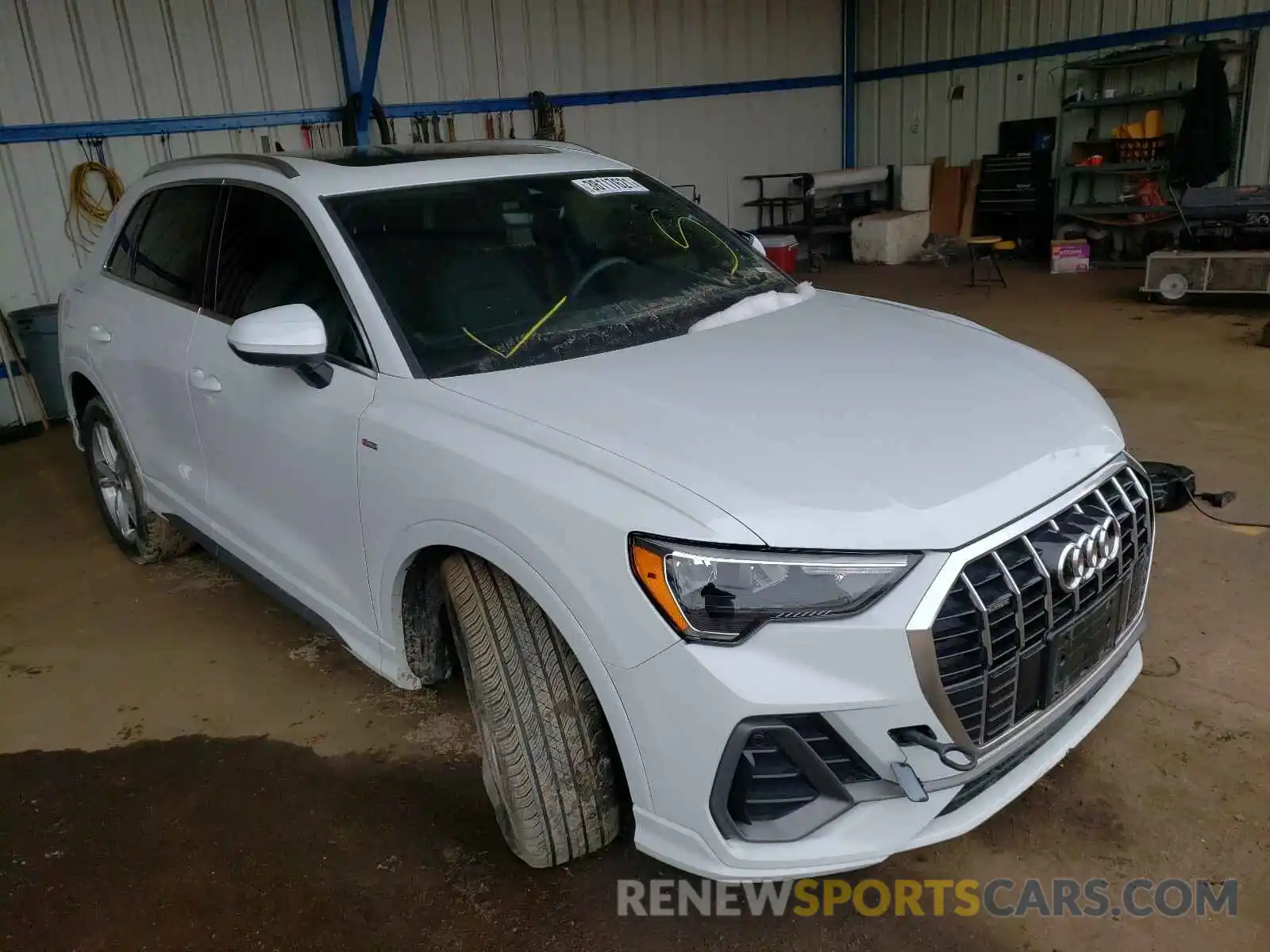 1 Photograph of a damaged car WA1DECF37L1041529 AUDI Q3 2020