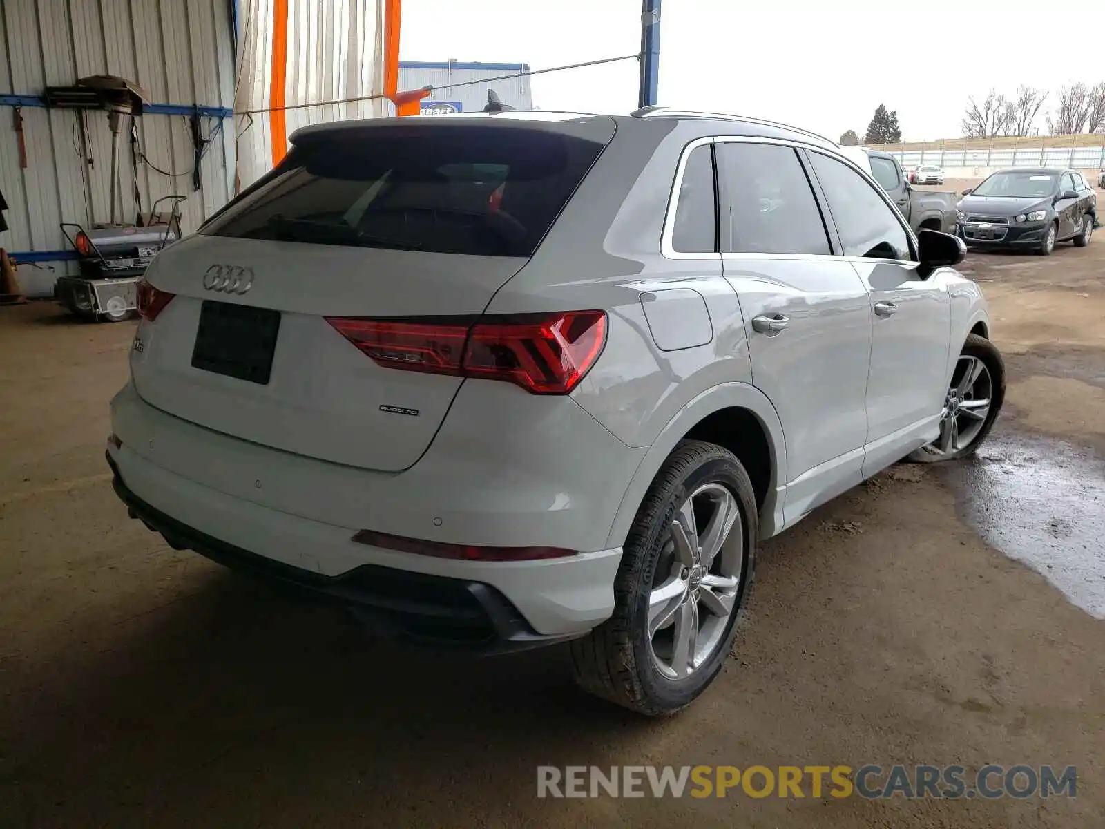 4 Photograph of a damaged car WA1DECF37L1041529 AUDI Q3 2020