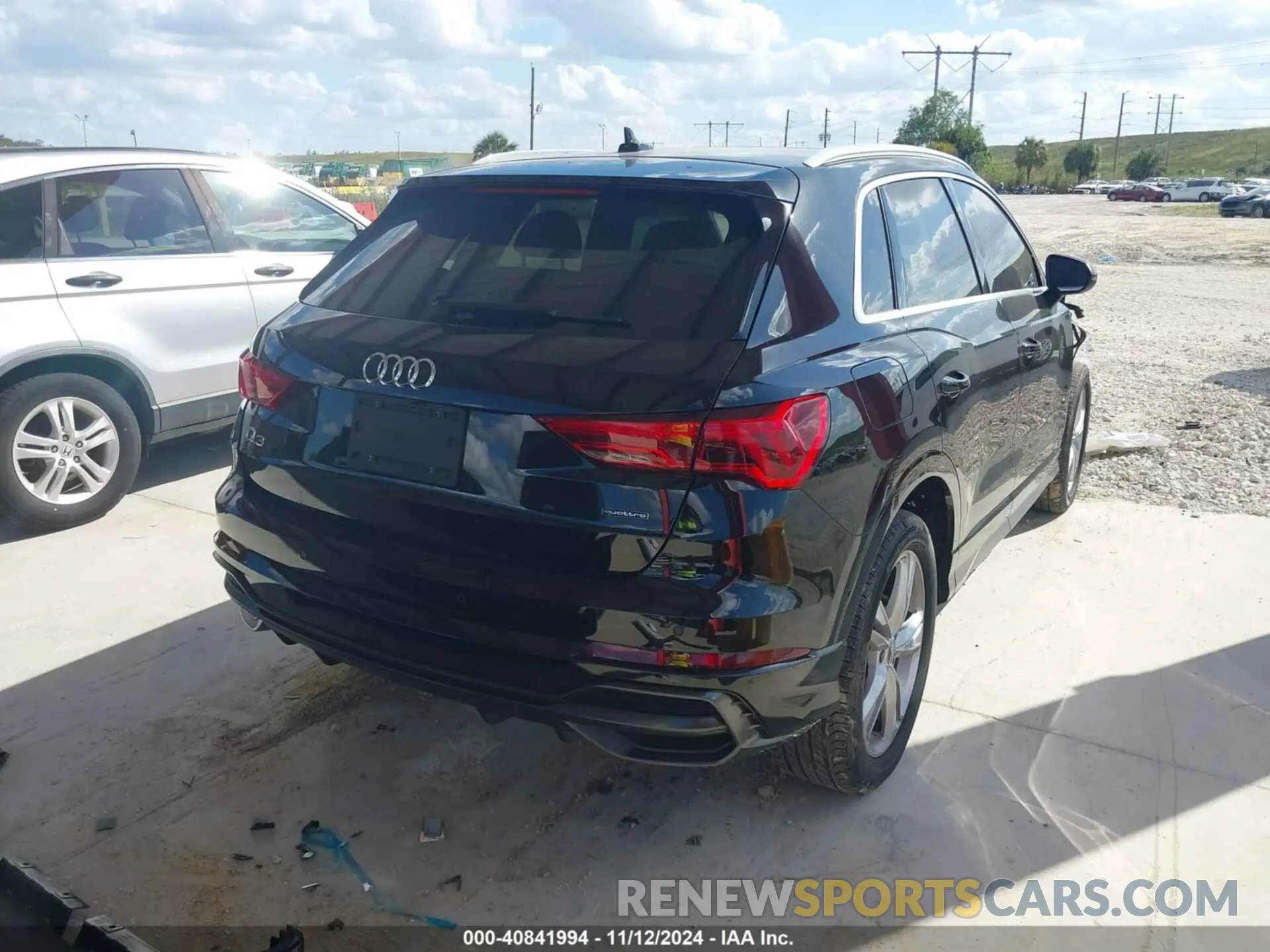 4 Photograph of a damaged car WA1DECF38L1023458 AUDI Q3 2020
