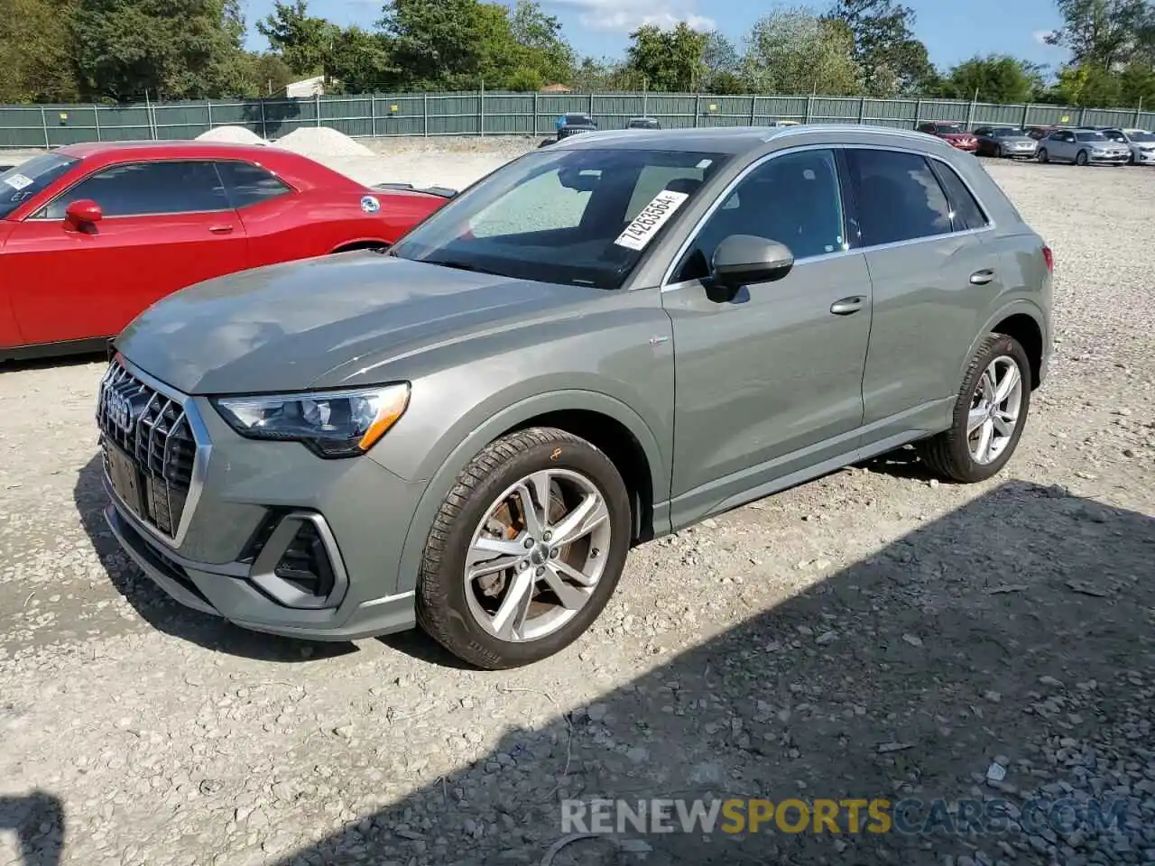 1 Photograph of a damaged car WA1DECF38L1044231 AUDI Q3 2020