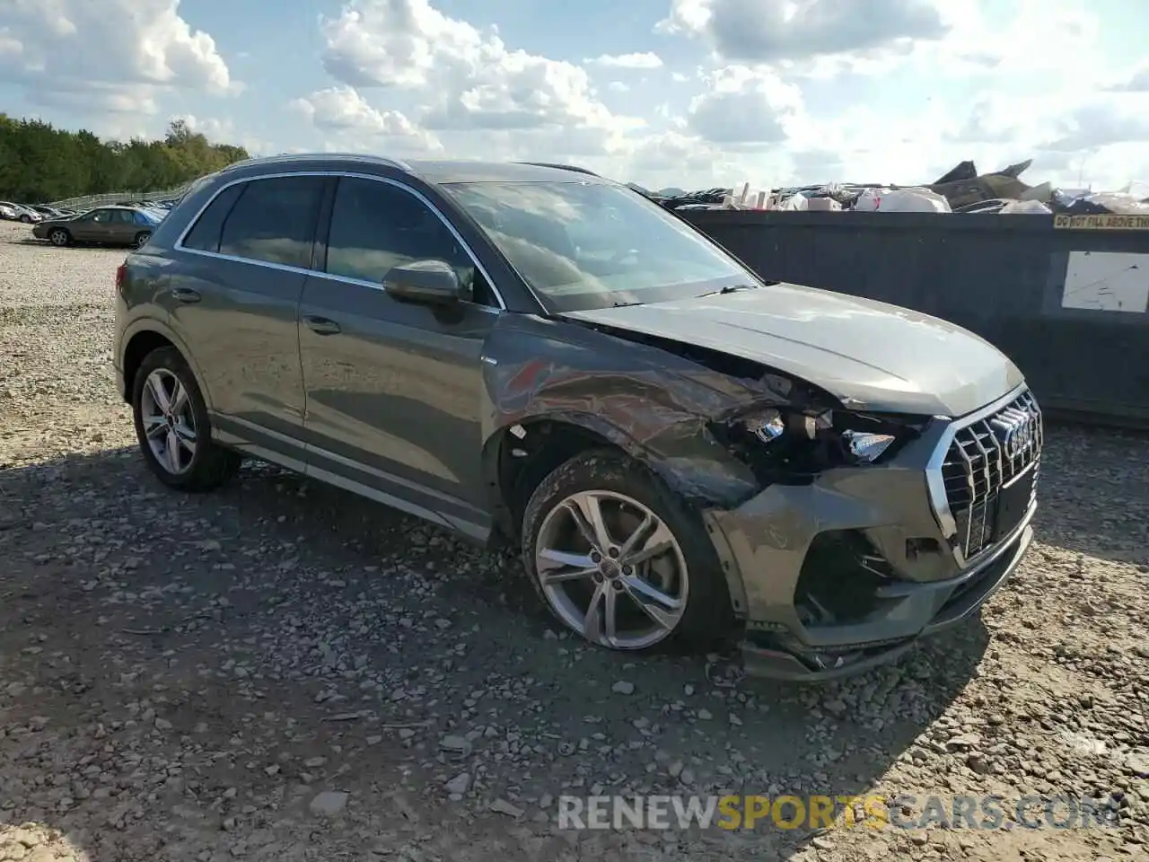 4 Photograph of a damaged car WA1DECF38L1044231 AUDI Q3 2020