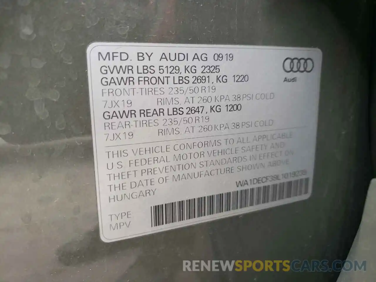 13 Photograph of a damaged car WA1DECF39L1019239 AUDI Q3 2020