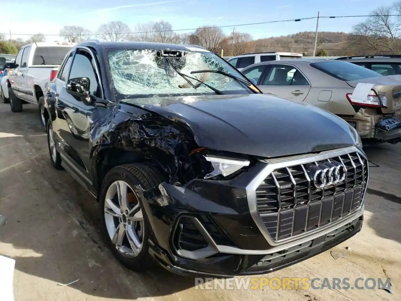 9 Photograph of a damaged car WA1DECF39L1061684 AUDI Q3 2020