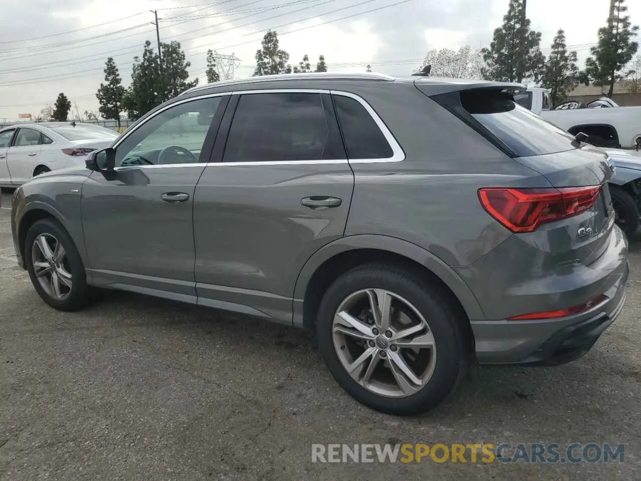 2 Photograph of a damaged car WA1DECF3XL1047504 AUDI Q3 2020