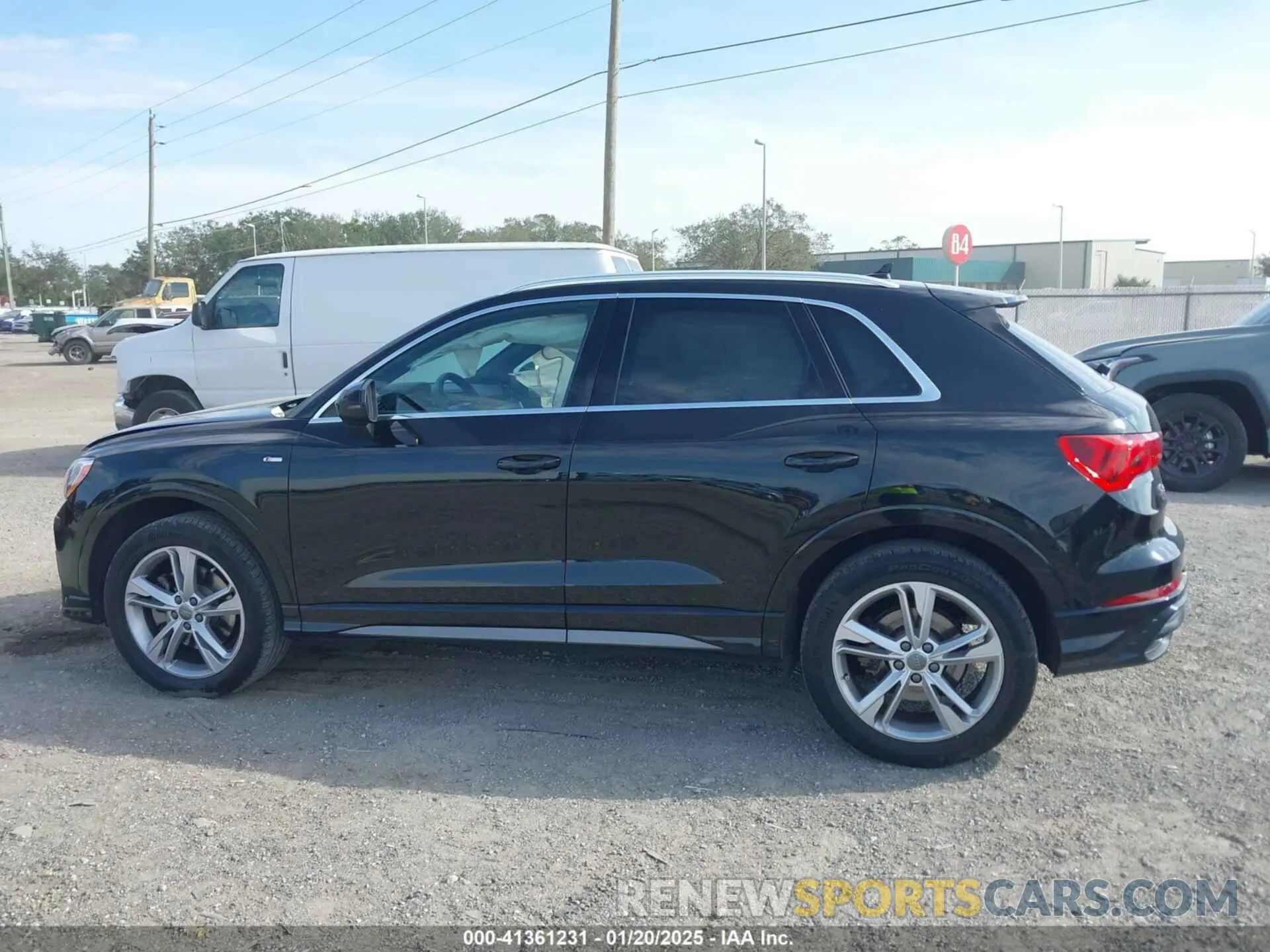 14 Photograph of a damaged car WA1DECF3XL1064223 AUDI Q3 2020