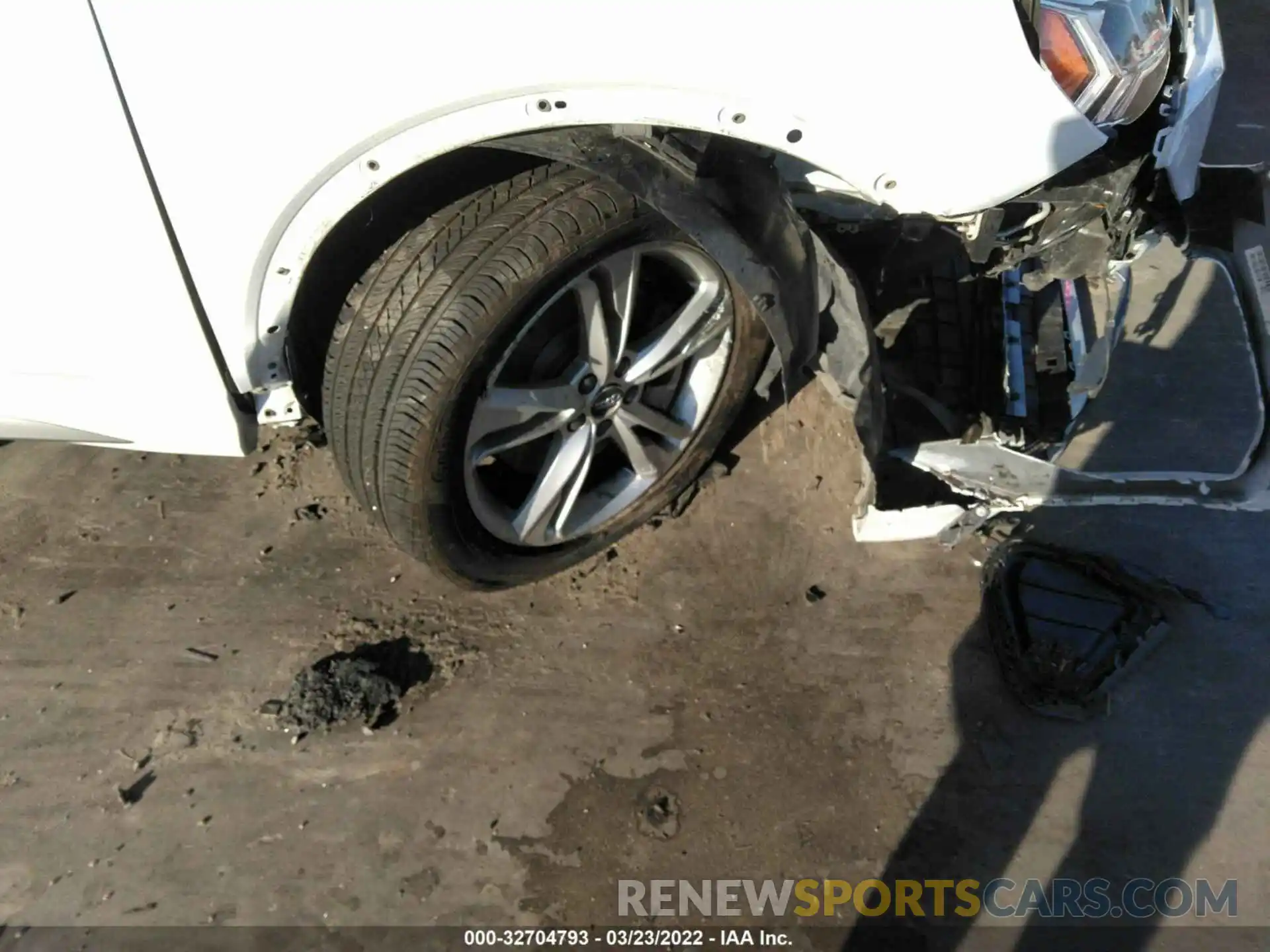 6 Photograph of a damaged car WA1EECF30L1047824 AUDI Q3 2020