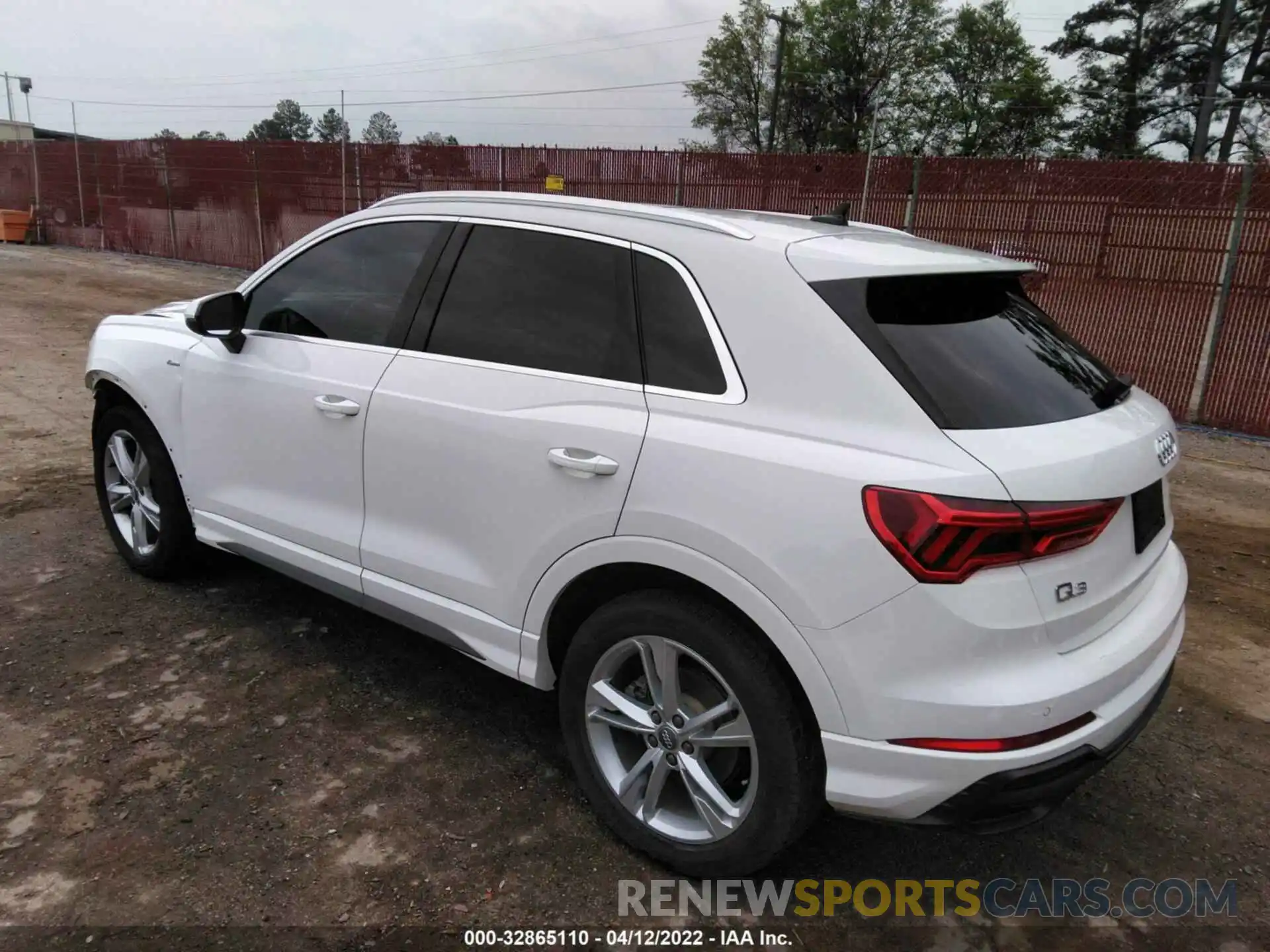 3 Photograph of a damaged car WA1EECF30L1048049 AUDI Q3 2020