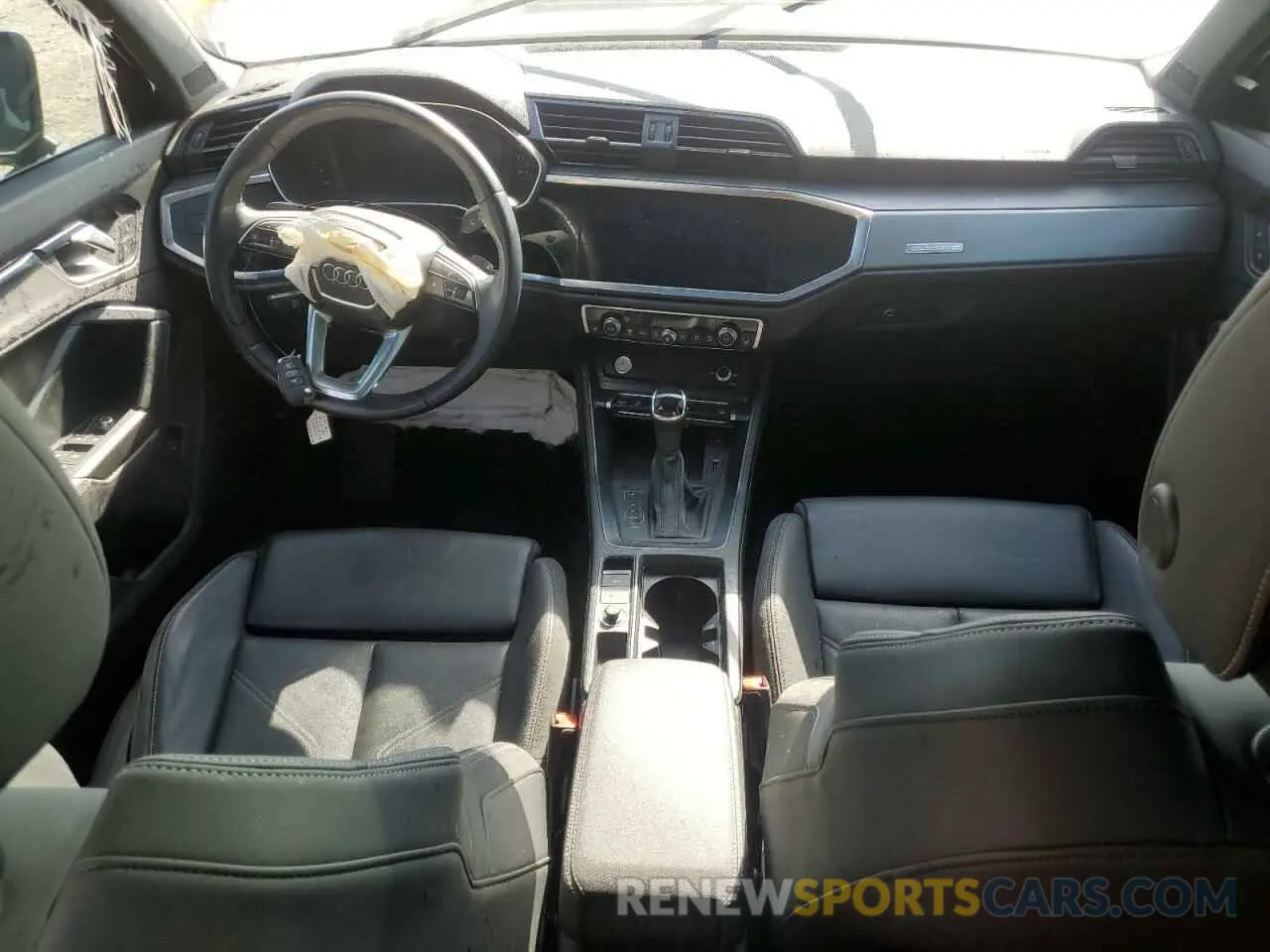 8 Photograph of a damaged car WA1EECF30L1055714 AUDI Q3 2020