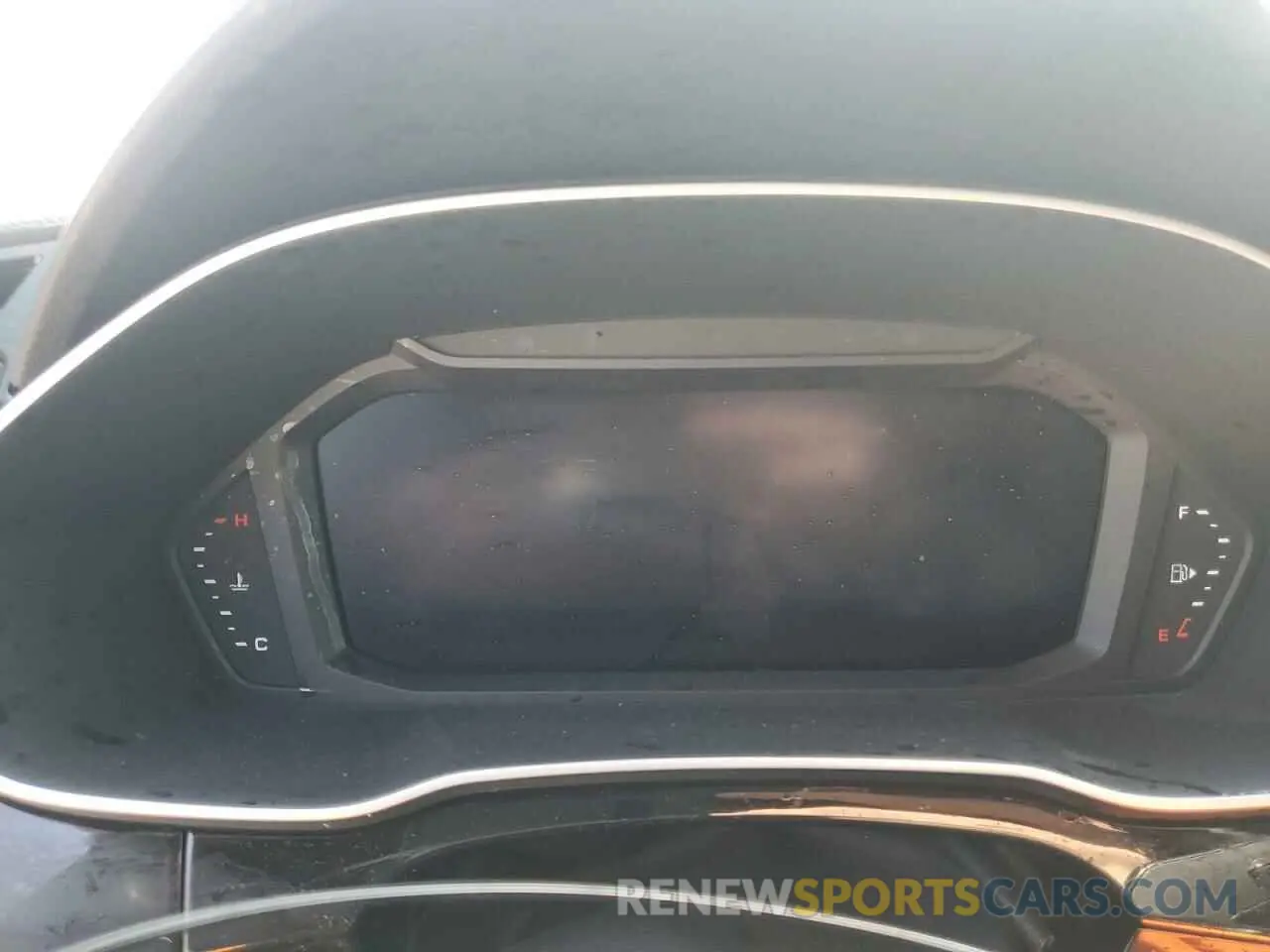 9 Photograph of a damaged car WA1EECF30L1055714 AUDI Q3 2020