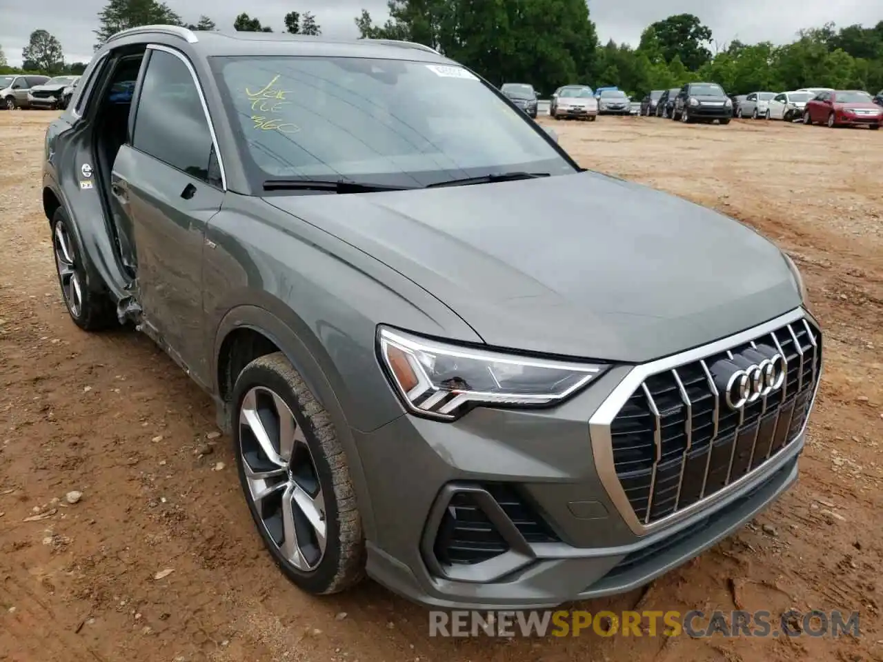 1 Photograph of a damaged car WA1EECF30L1085232 AUDI Q3 2020