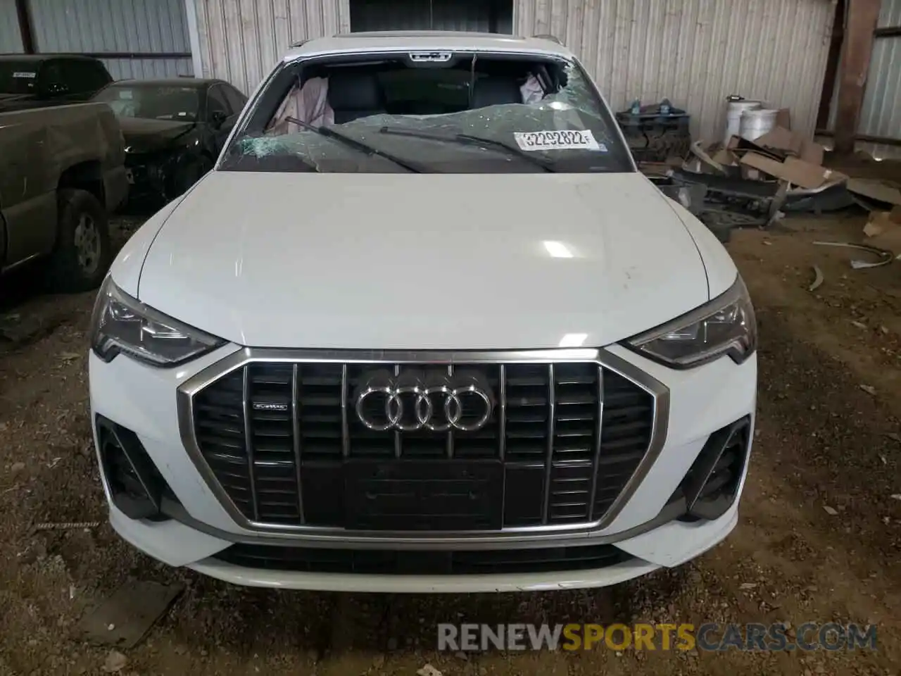 9 Photograph of a damaged car WA1EECF32L1013335 AUDI Q3 2020