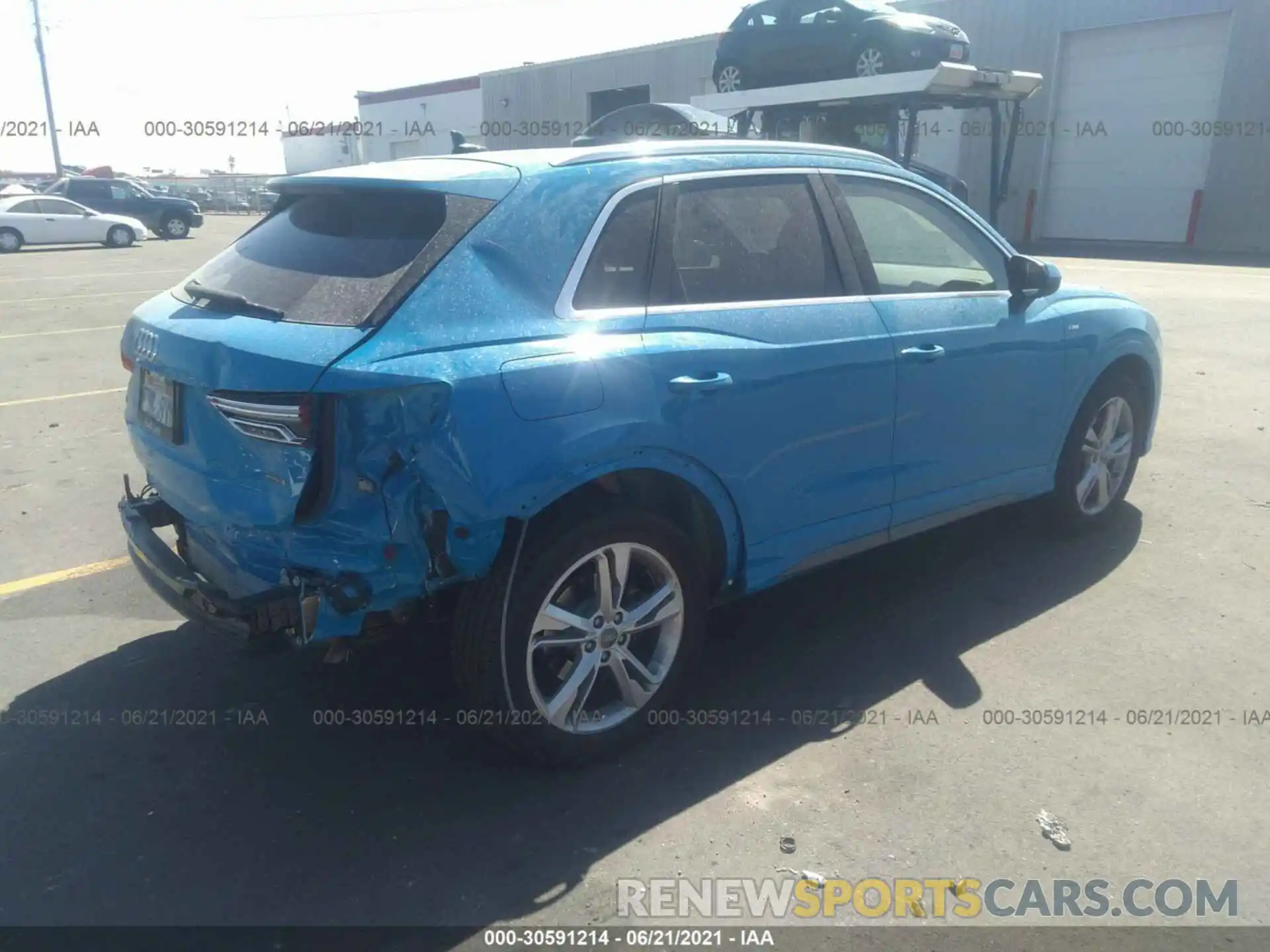 4 Photograph of a damaged car WA1EECF33L1004532 AUDI Q3 2020