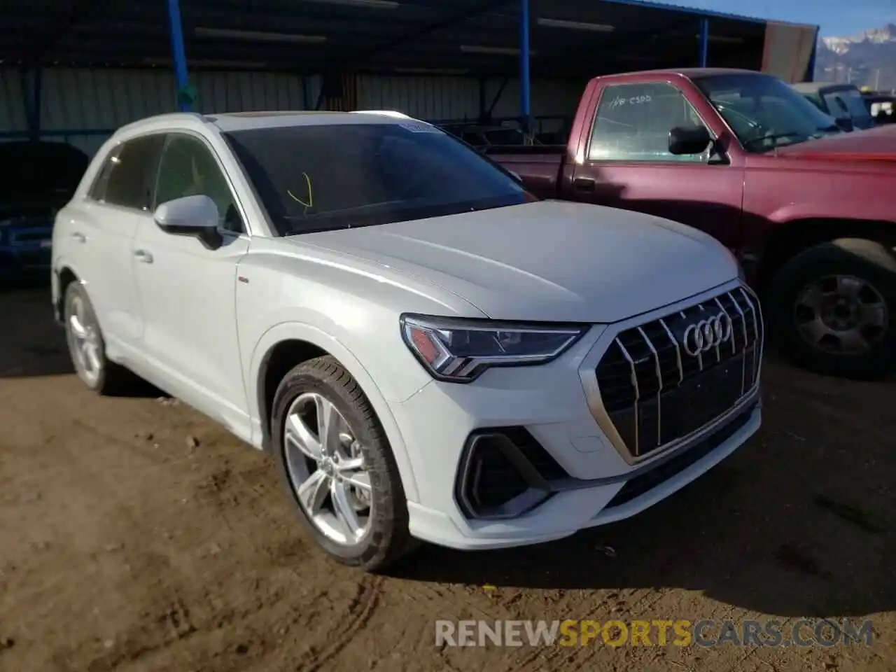 1 Photograph of a damaged car WA1EECF33L1041483 AUDI Q3 2020