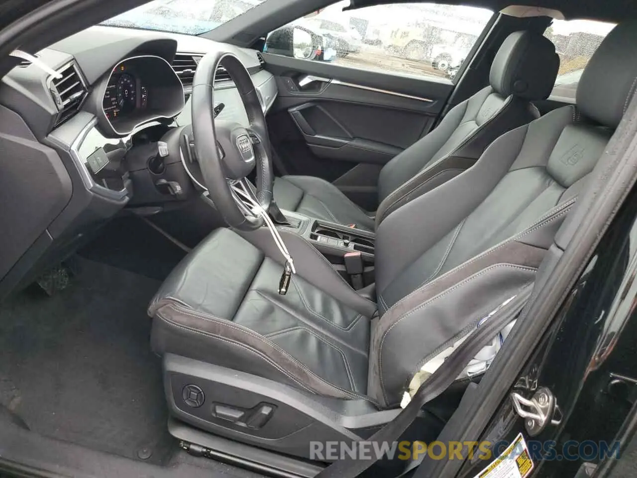 7 Photograph of a damaged car WA1EECF34L1001686 AUDI Q3 2020