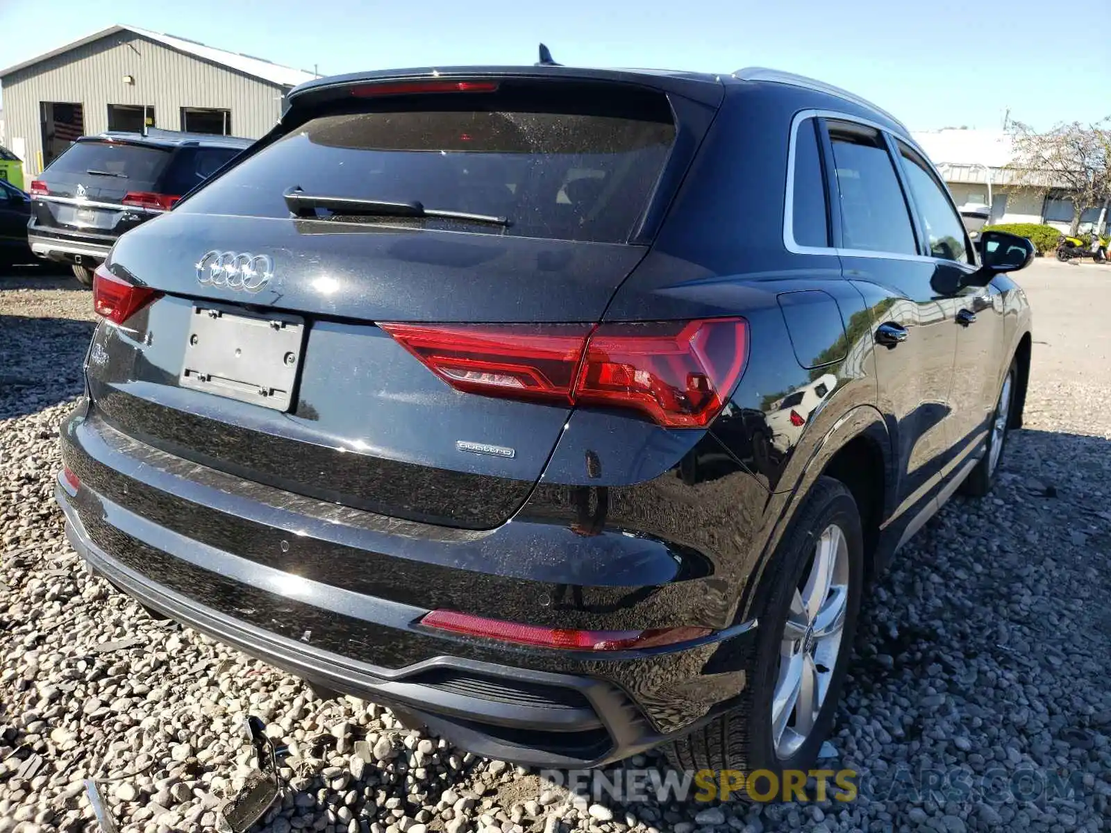 4 Photograph of a damaged car WA1EECF34L1039547 AUDI Q3 2020