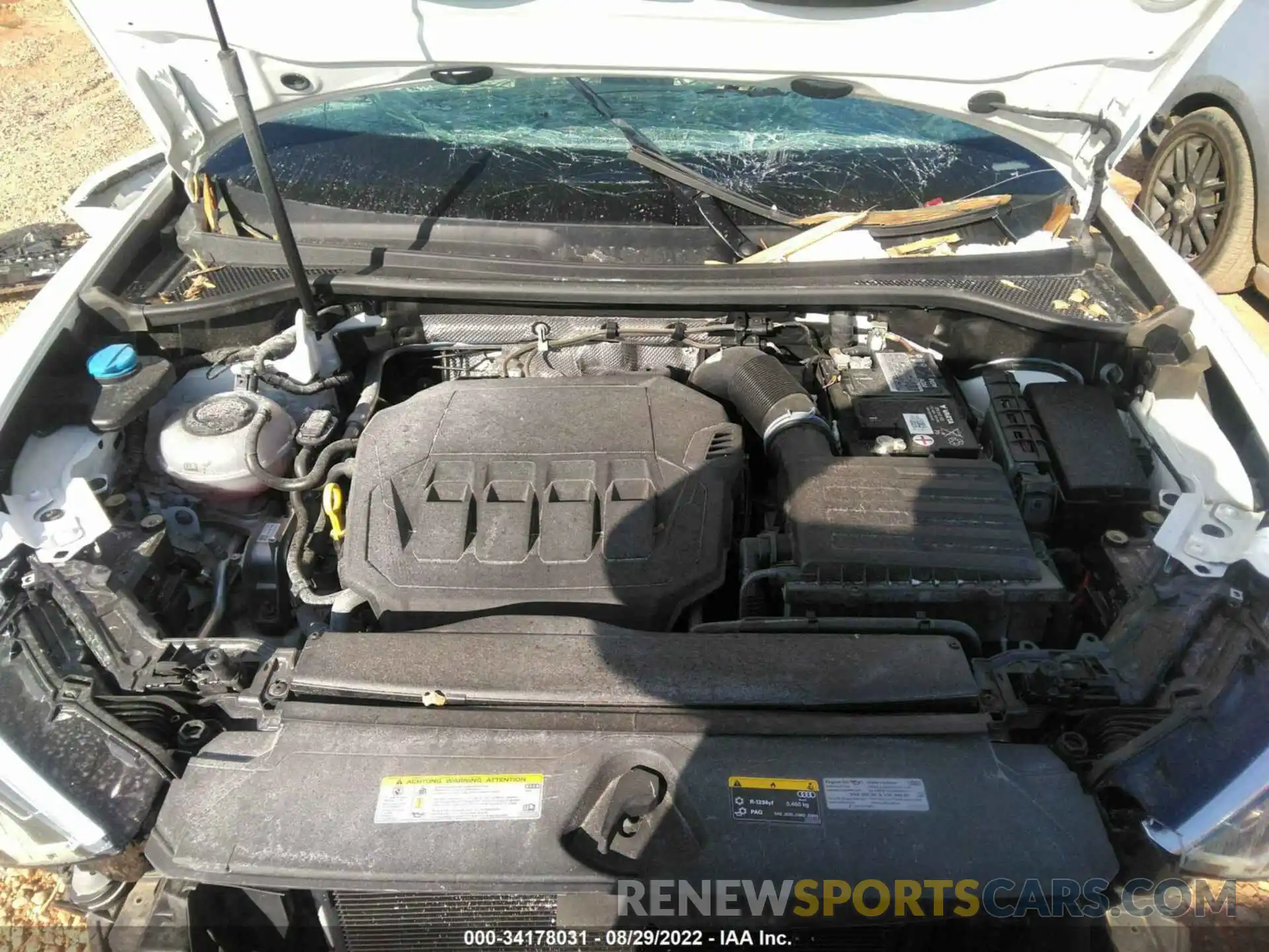 10 Photograph of a damaged car WA1EECF34L1045350 AUDI Q3 2020