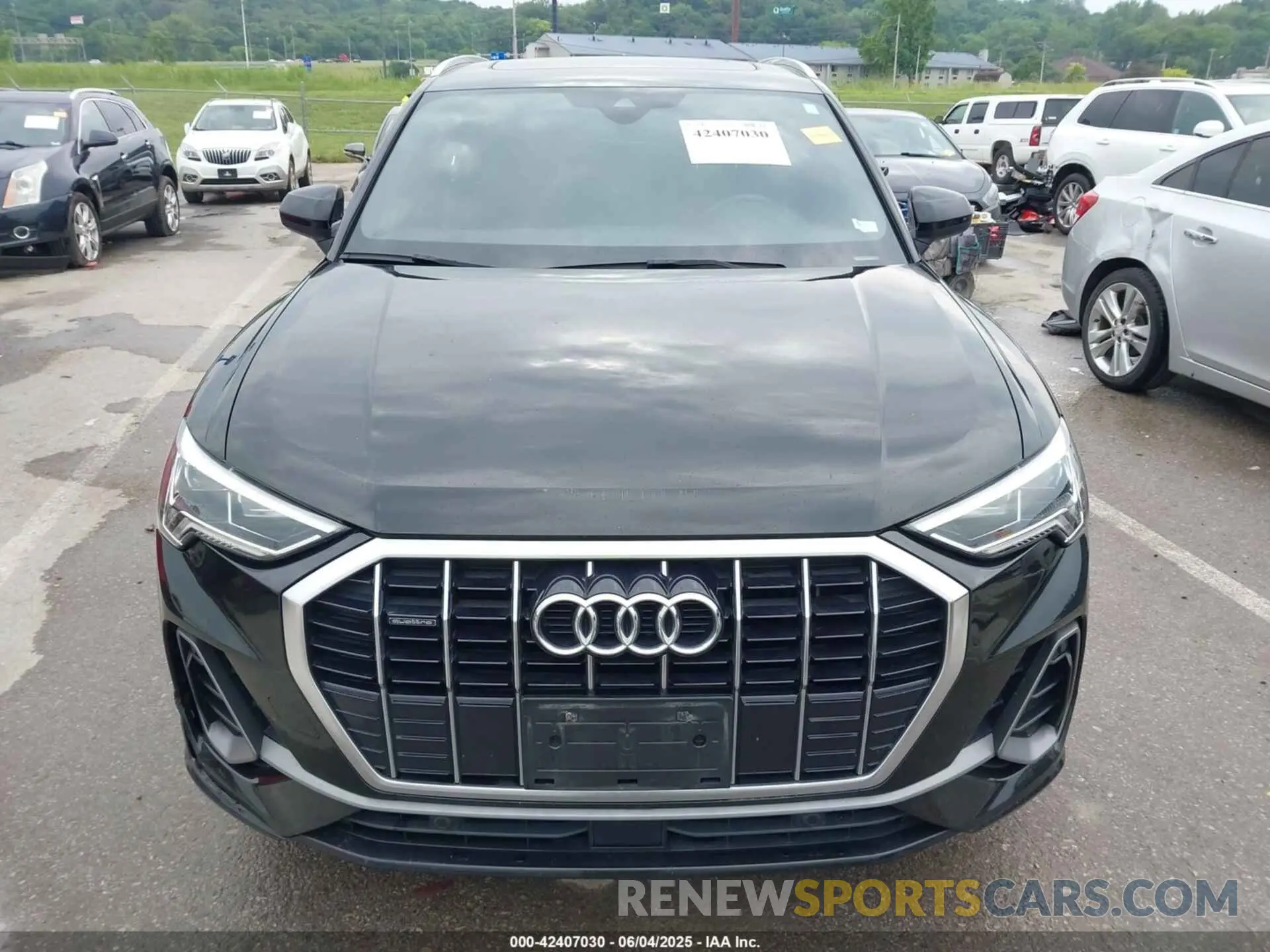 12 Photograph of a damaged car WA1EECF34L1098727 AUDI Q3 2020