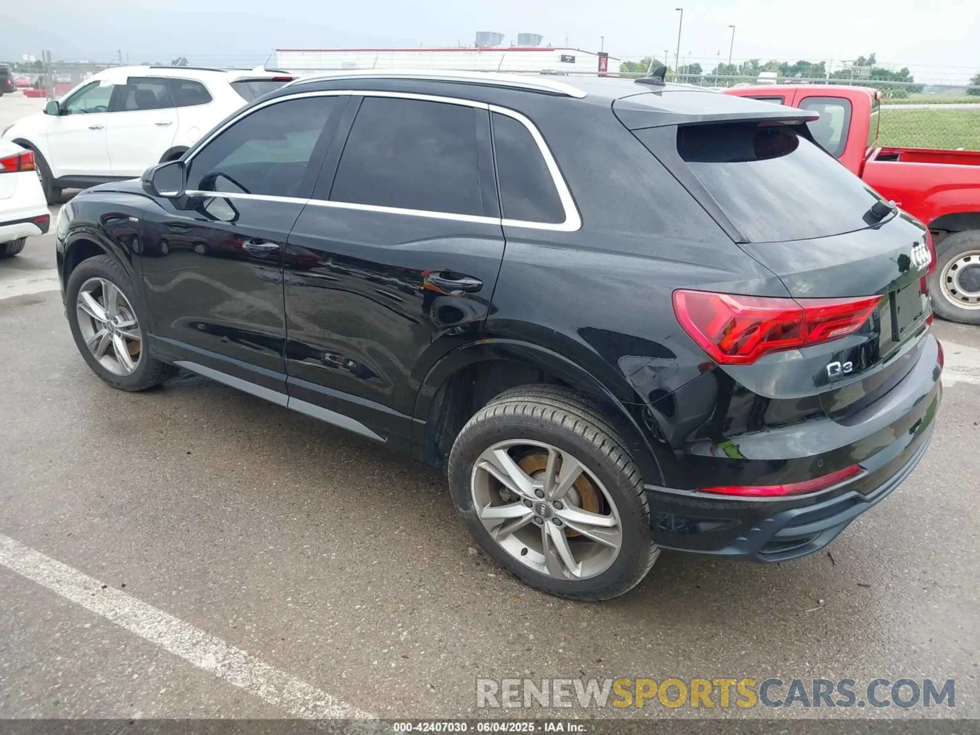 3 Photograph of a damaged car WA1EECF34L1098727 AUDI Q3 2020