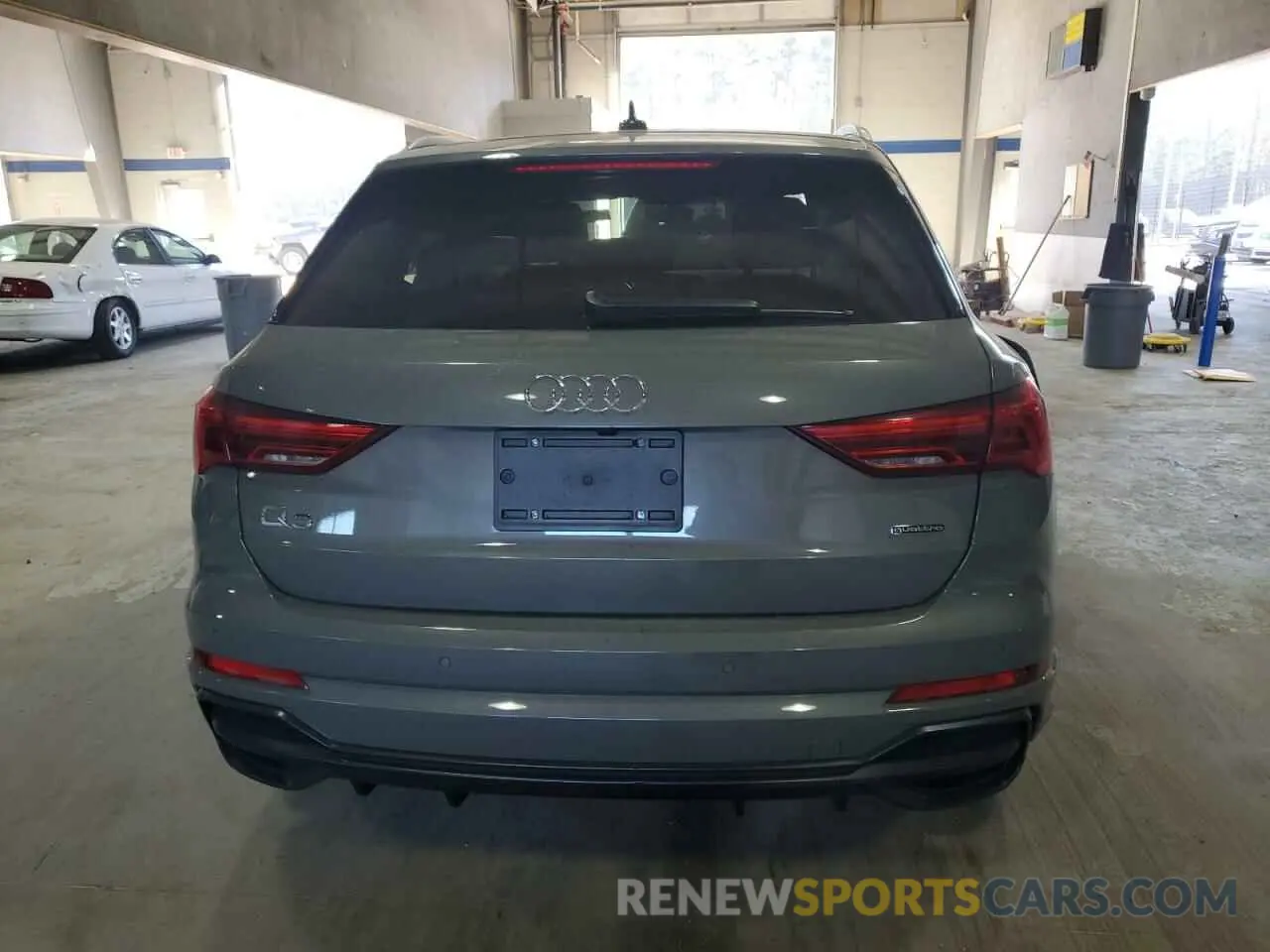6 Photograph of a damaged car WA1EECF34L1113405 AUDI Q3 2020