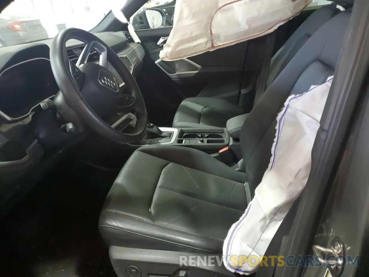 7 Photograph of a damaged car WA1EECF34L1113405 AUDI Q3 2020