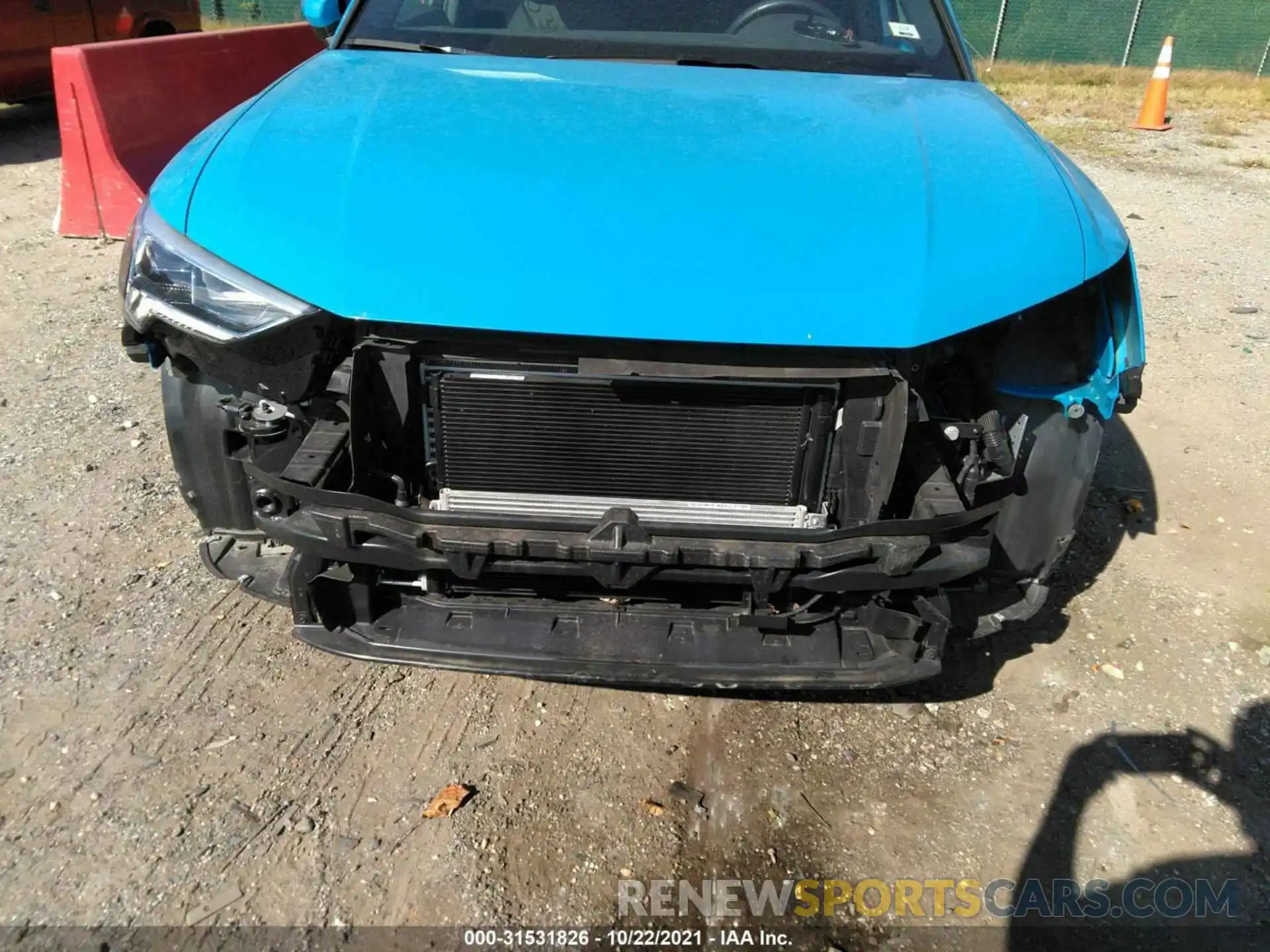 6 Photograph of a damaged car WA1EECF35L1010929 AUDI Q3 2020