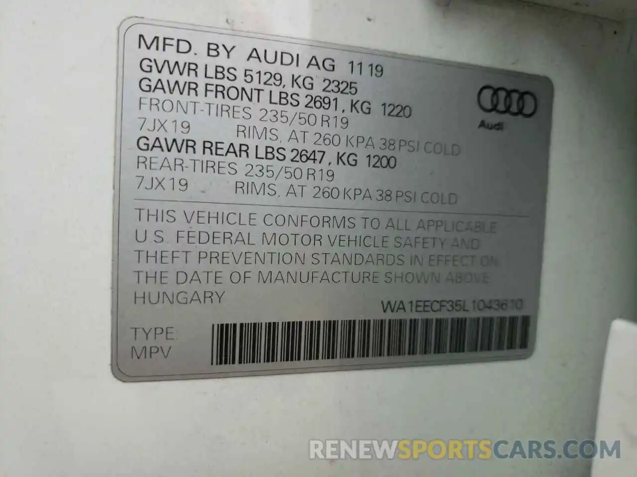 10 Photograph of a damaged car WA1EECF35L1043610 AUDI Q3 2020