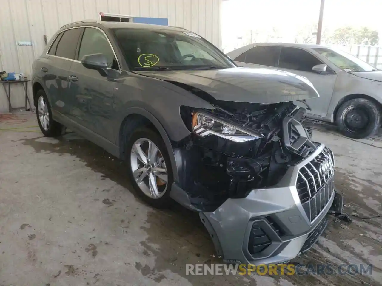 1 Photograph of a damaged car WA1EECF36L1047276 AUDI Q3 2020