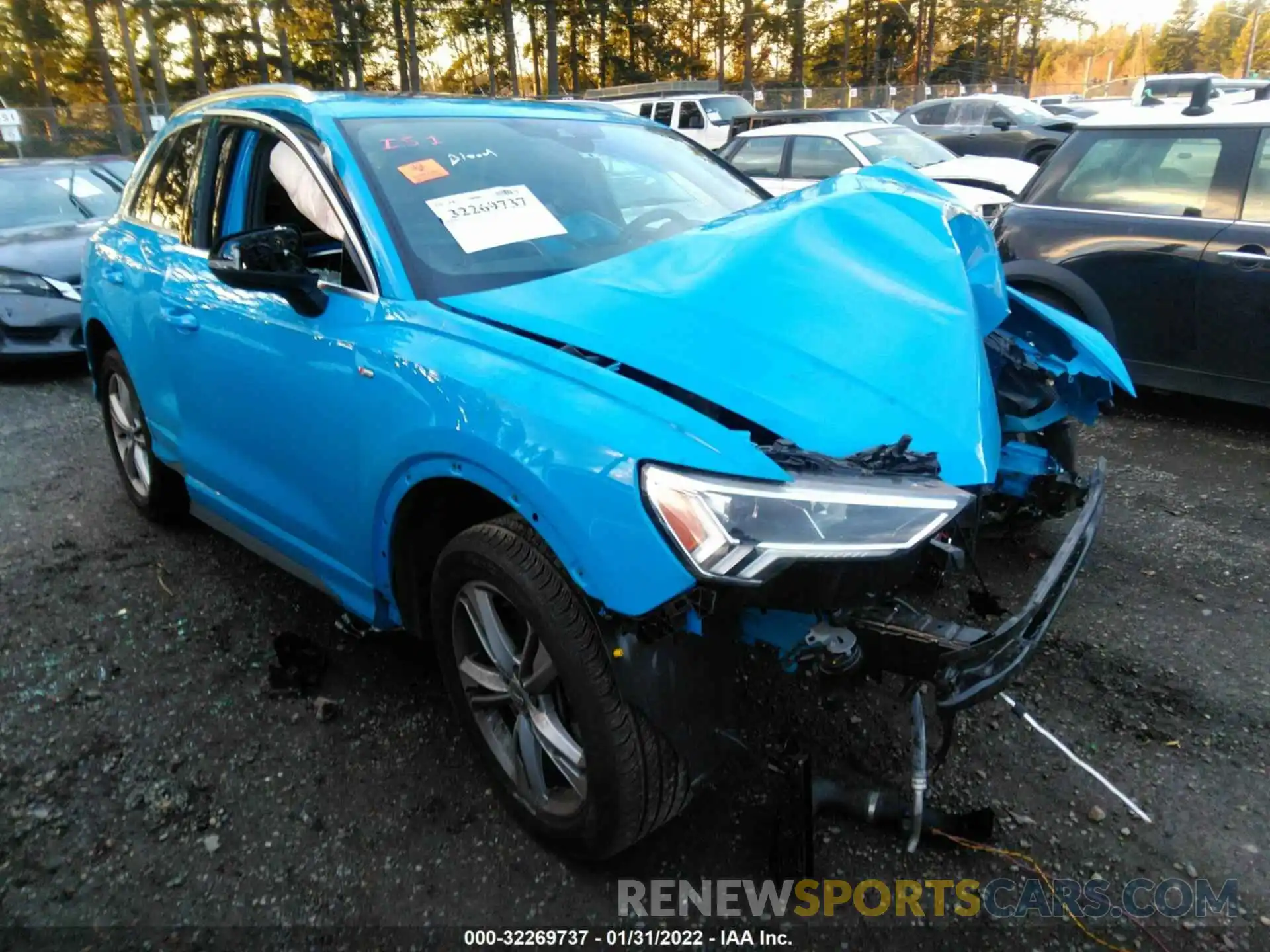 1 Photograph of a damaged car WA1EECF36L1085266 AUDI Q3 2020