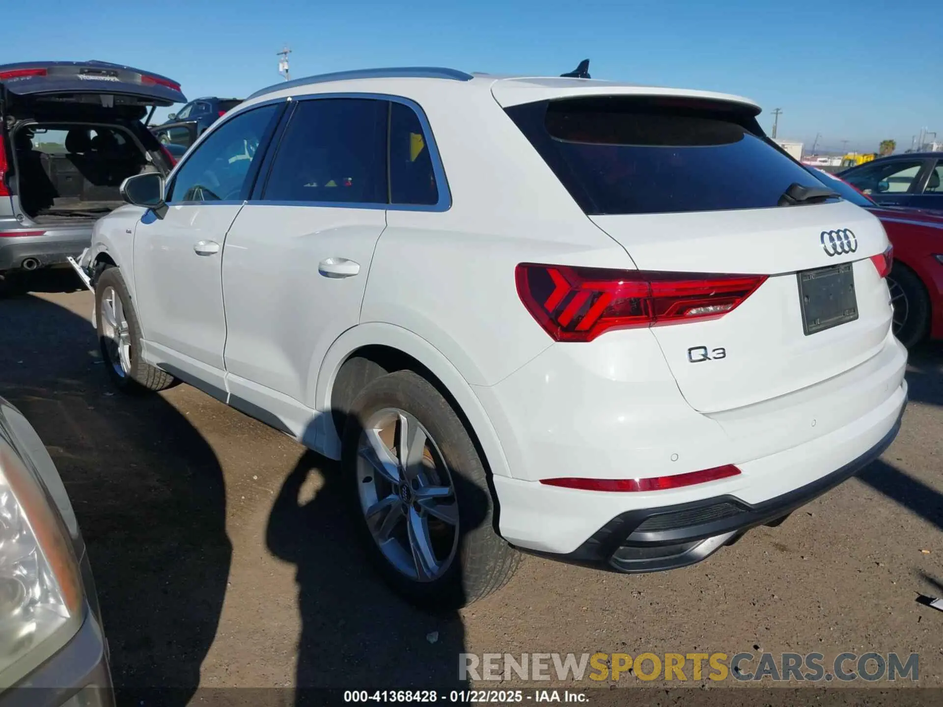 3 Photograph of a damaged car WA1EECF36L1103748 AUDI Q3 2020