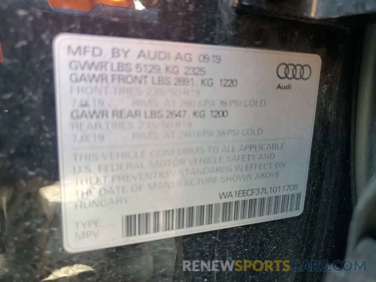 12 Photograph of a damaged car WA1EECF37L1011709 AUDI Q3 2020