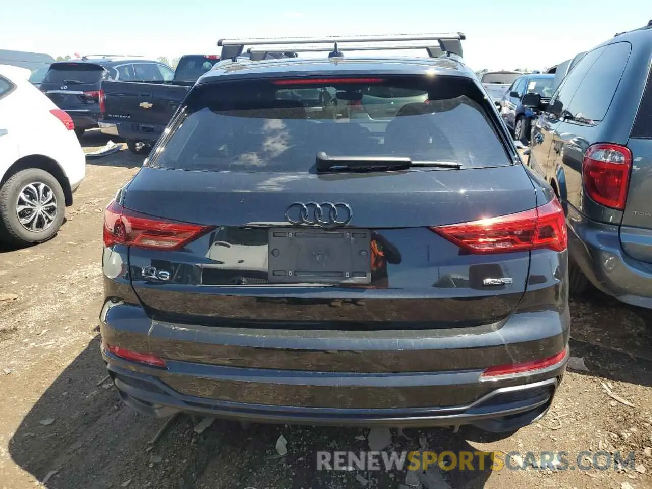 6 Photograph of a damaged car WA1EECF37L1011709 AUDI Q3 2020