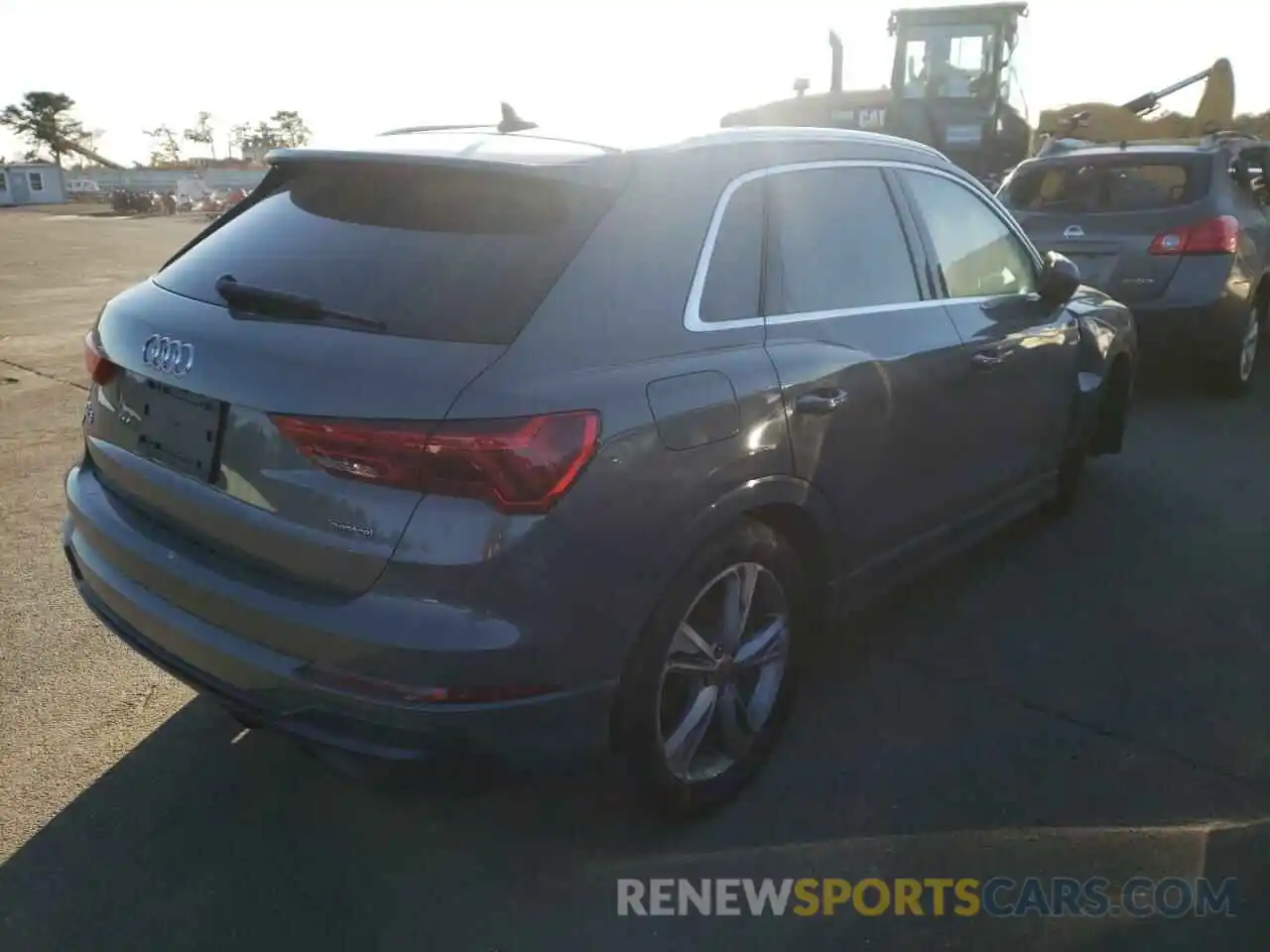 4 Photograph of a damaged car WA1EECF37L1031653 AUDI Q3 2020