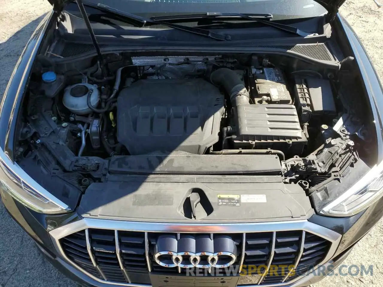 13 Photograph of a damaged car WA1EECF37L1043009 AUDI Q3 2020