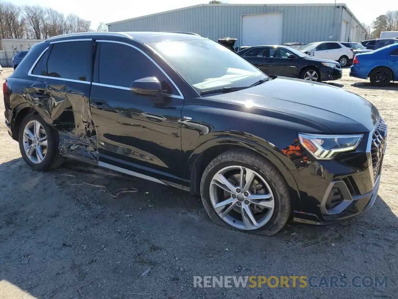 4 Photograph of a damaged car WA1EECF37L1043009 AUDI Q3 2020