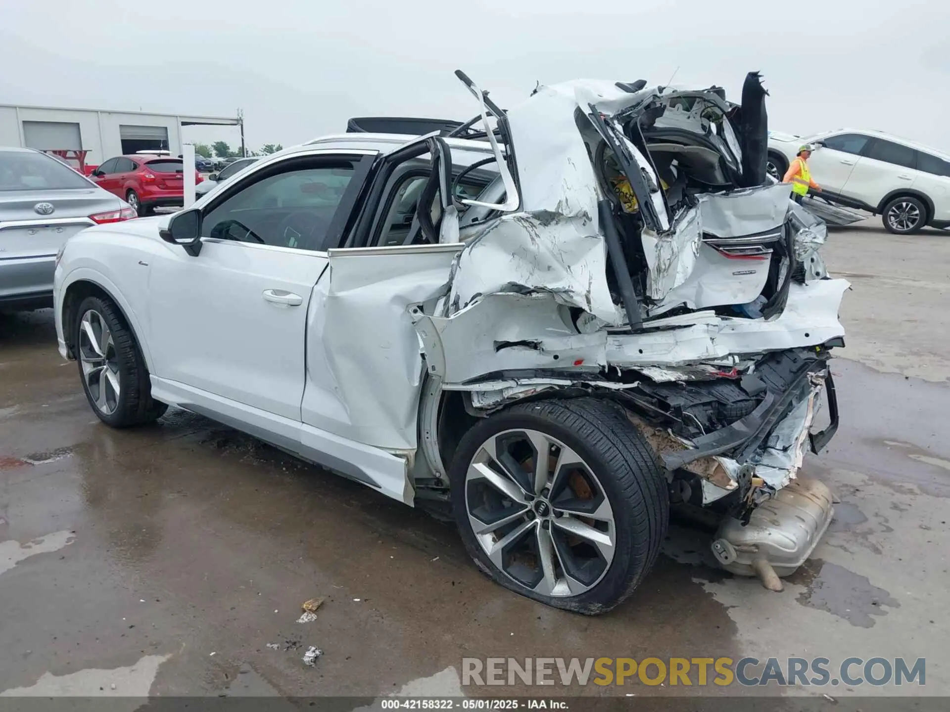 3 Photograph of a damaged car WA1EECF37L1078293 AUDI Q3 2020
