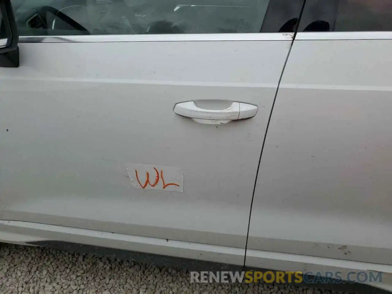 9 Photograph of a damaged car WA1EECF37L1078309 AUDI Q3 2020