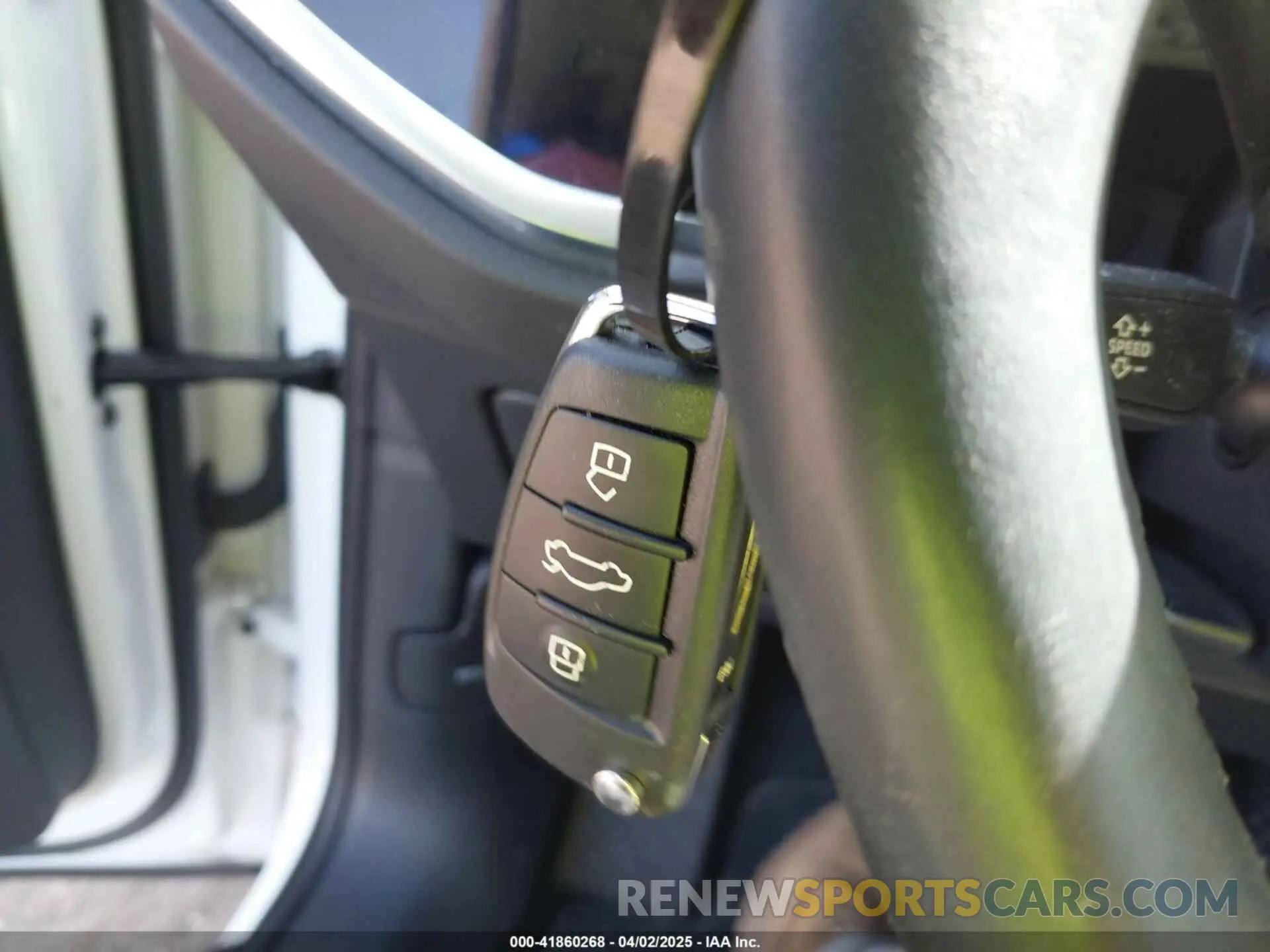 11 Photograph of a damaged car WA1EECF37L1099564 AUDI Q3 2020