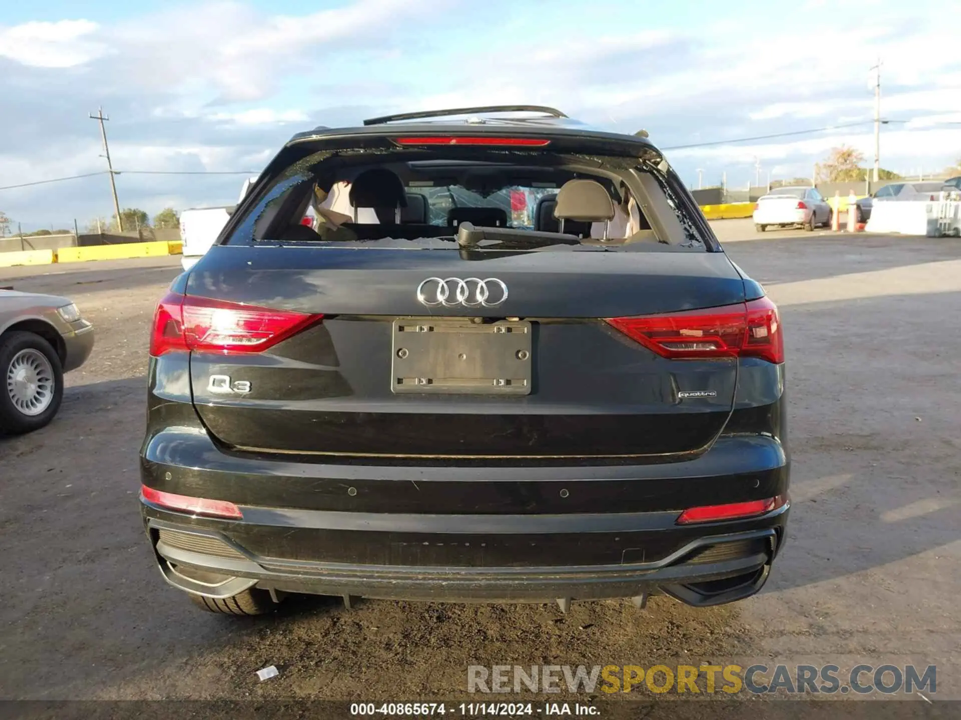 16 Photograph of a damaged car WA1EECF38L1036764 AUDI Q3 2020