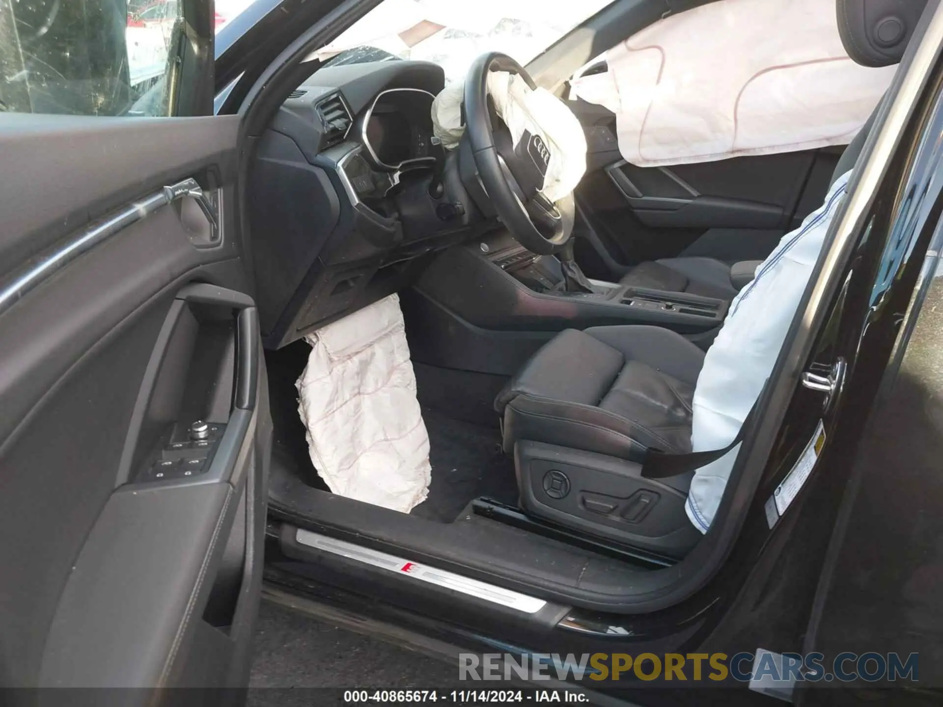 5 Photograph of a damaged car WA1EECF38L1036764 AUDI Q3 2020